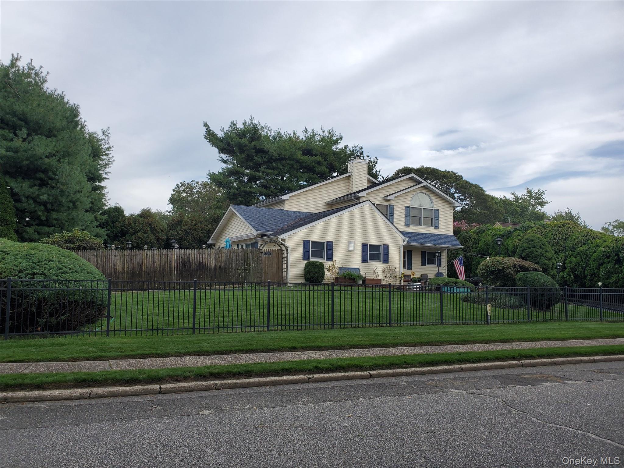 176 Avondale Drive, Centereach, NY 11720