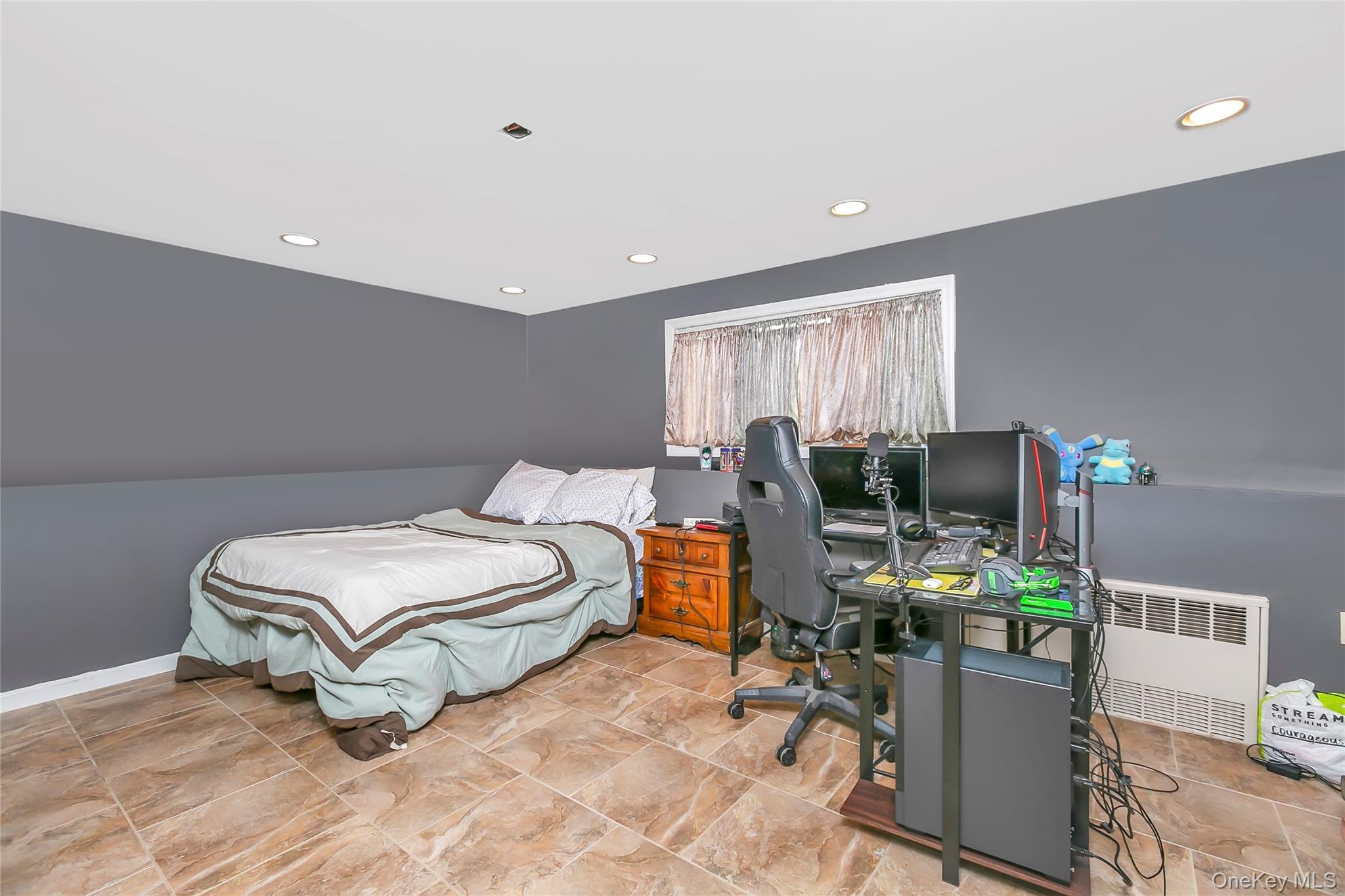 584 Yale Street, Oceanside, NY 11572