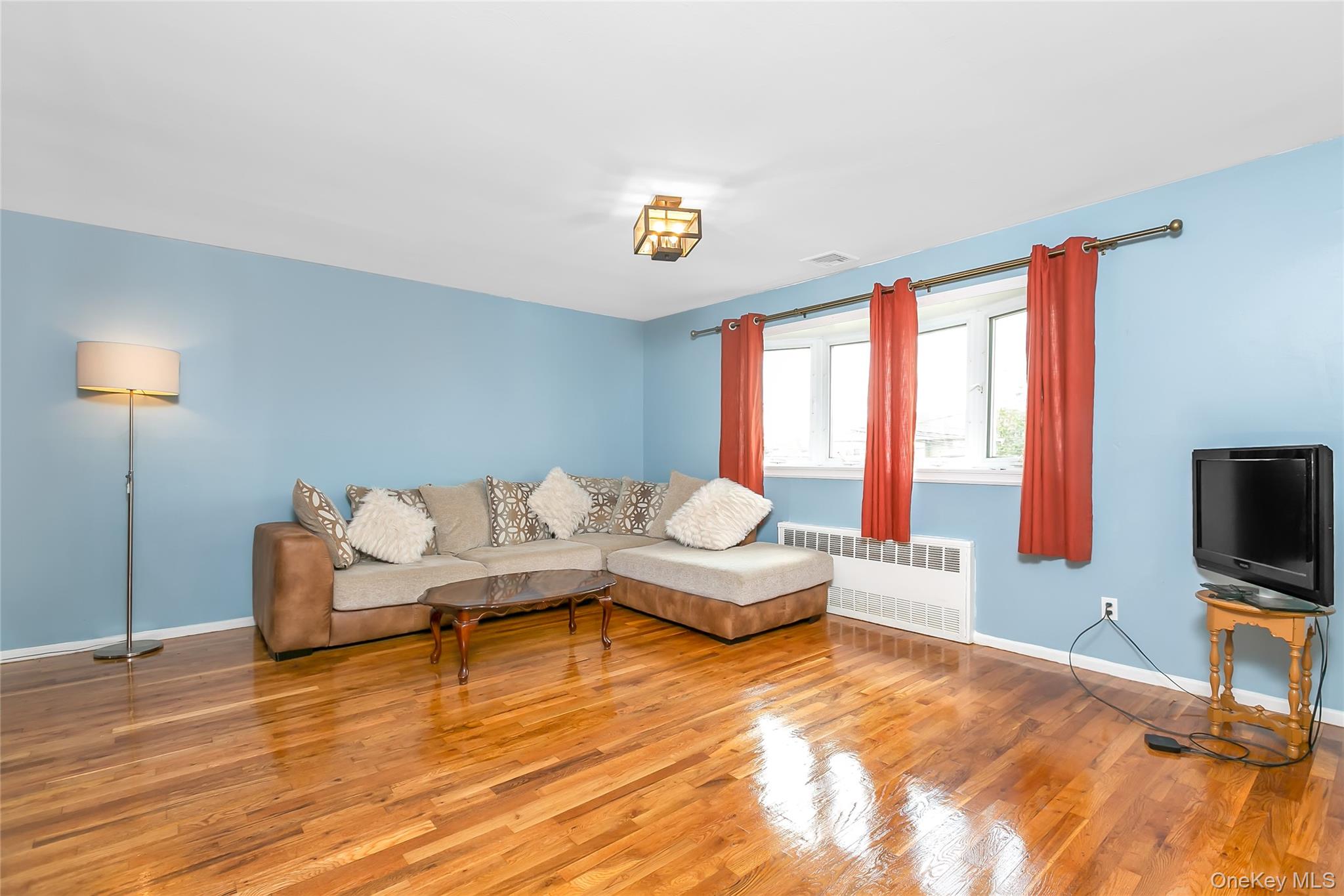 584 Yale Street, Oceanside, NY 11572