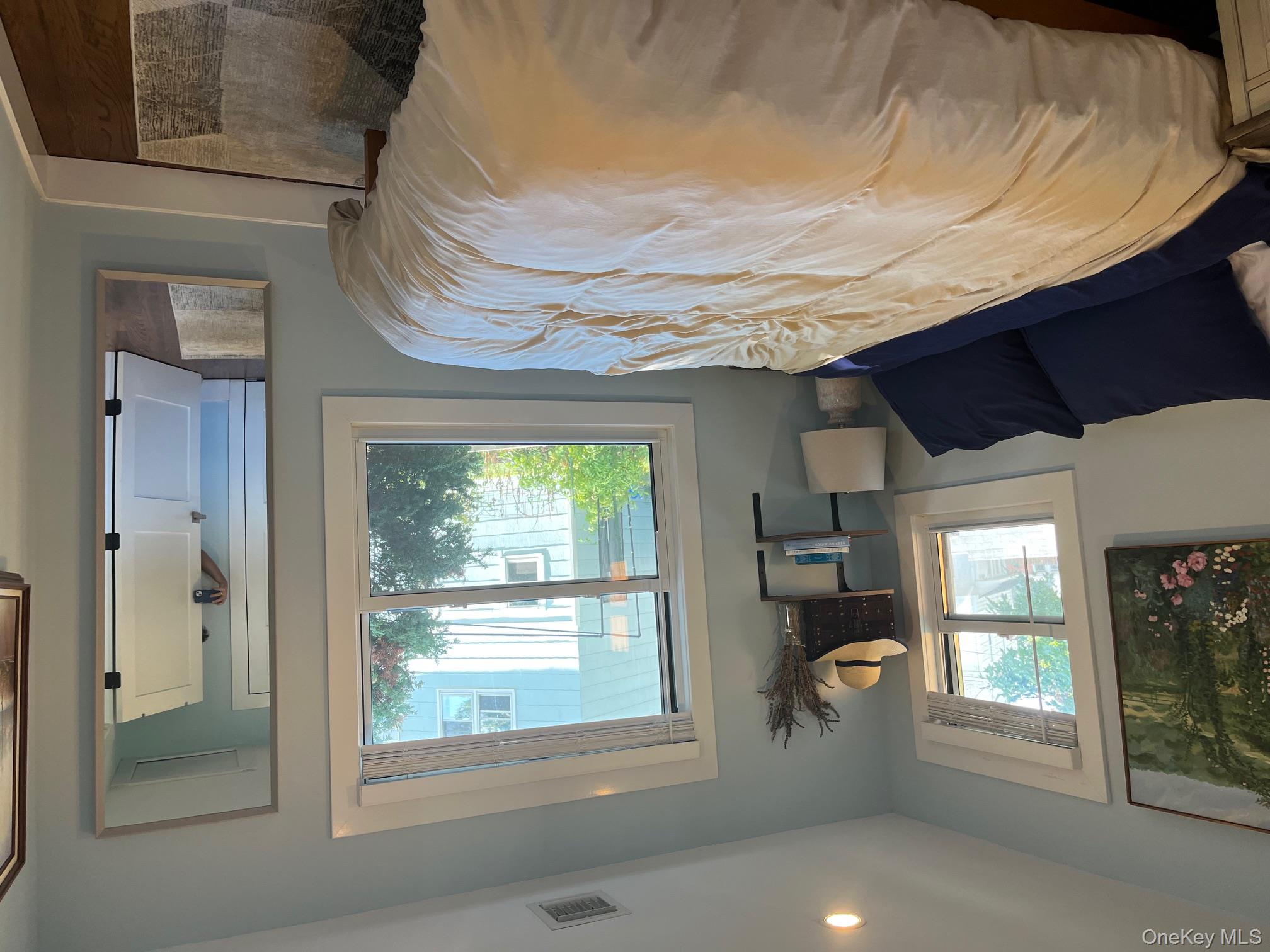 23 West Drive, Port Washington, NY 11050