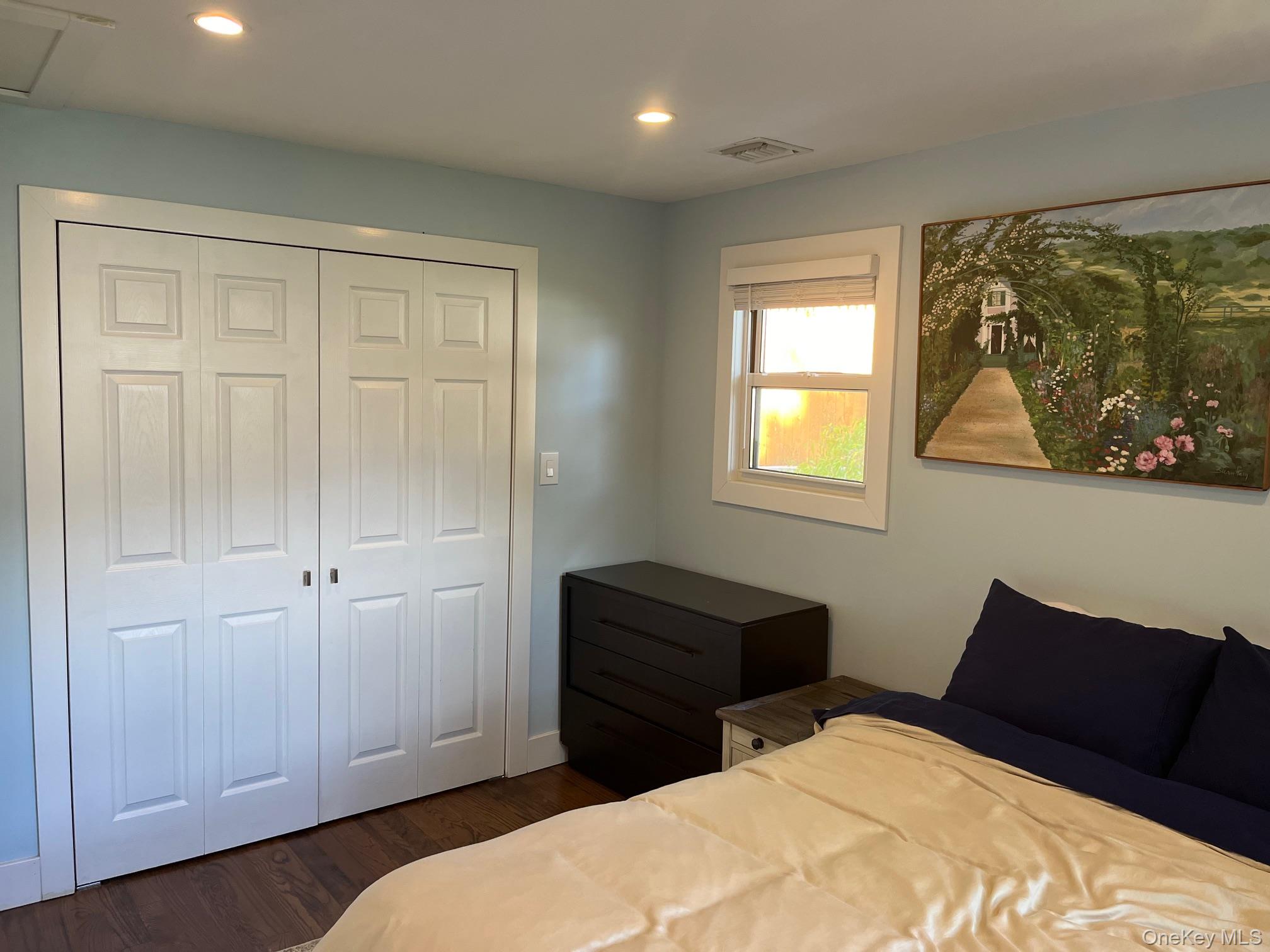 23 West Drive, Port Washington, NY 11050