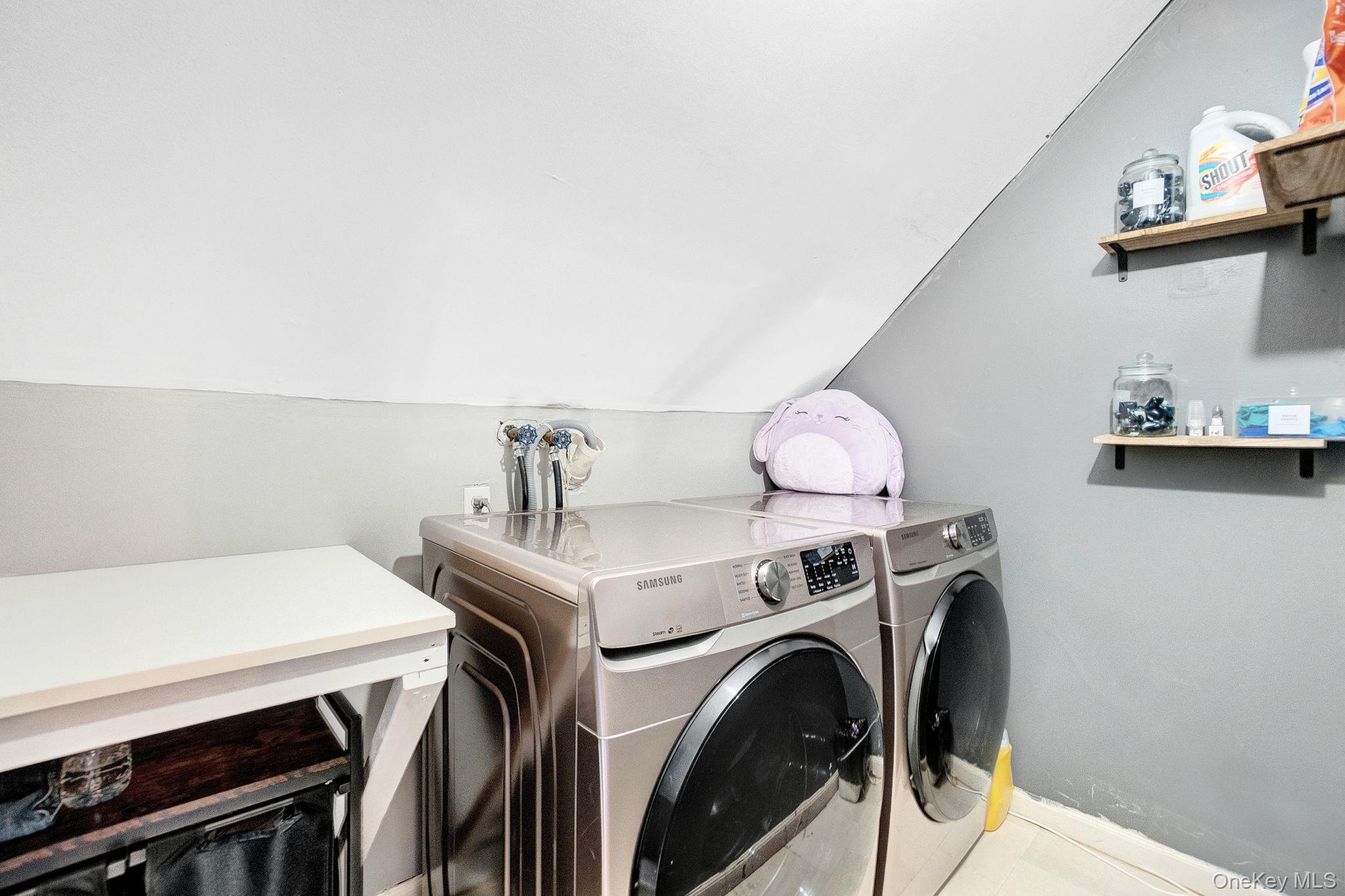 9 Pine Lane, Valley Stream, NY 11581