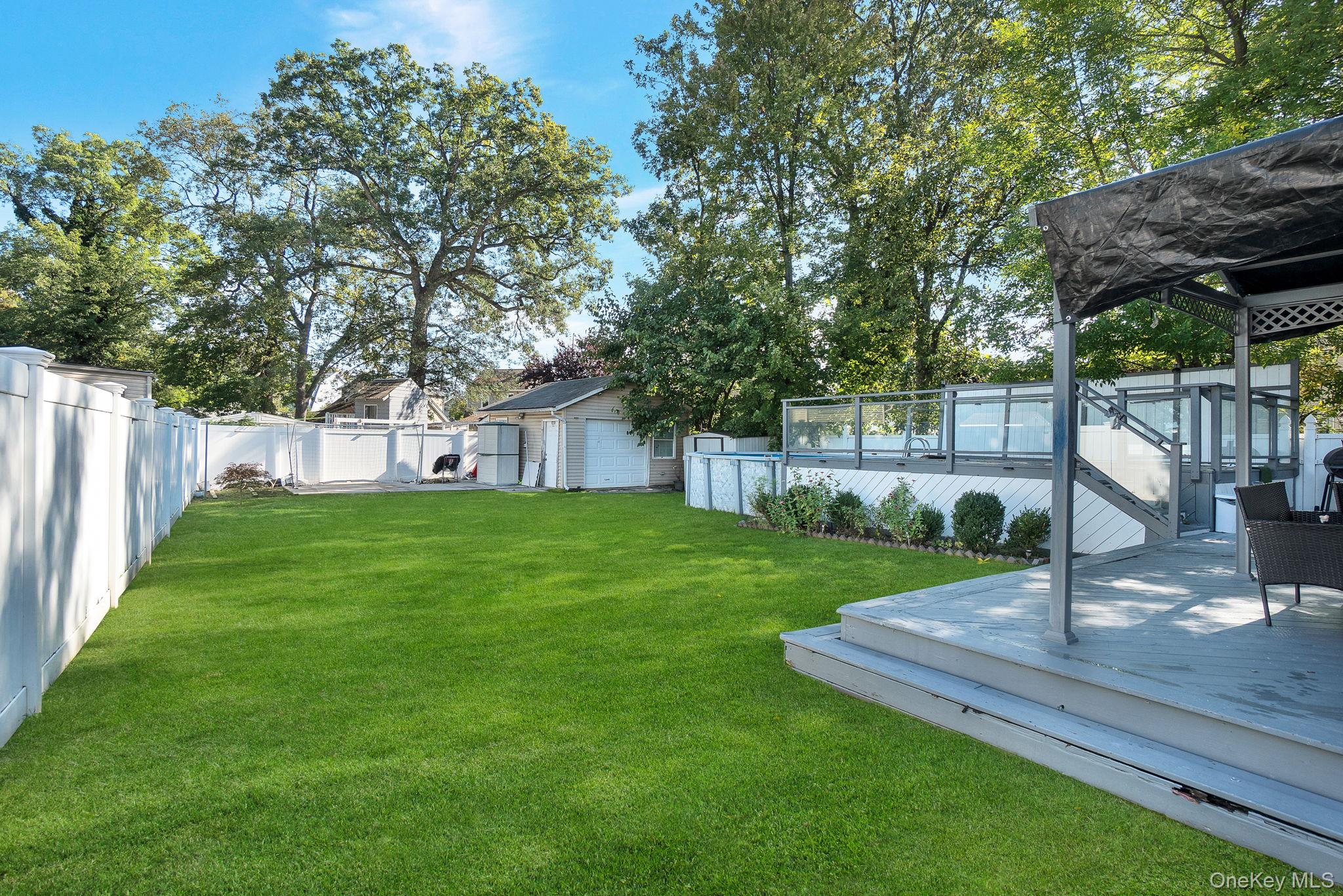 9 Pine Lane, Valley Stream, NY 11581