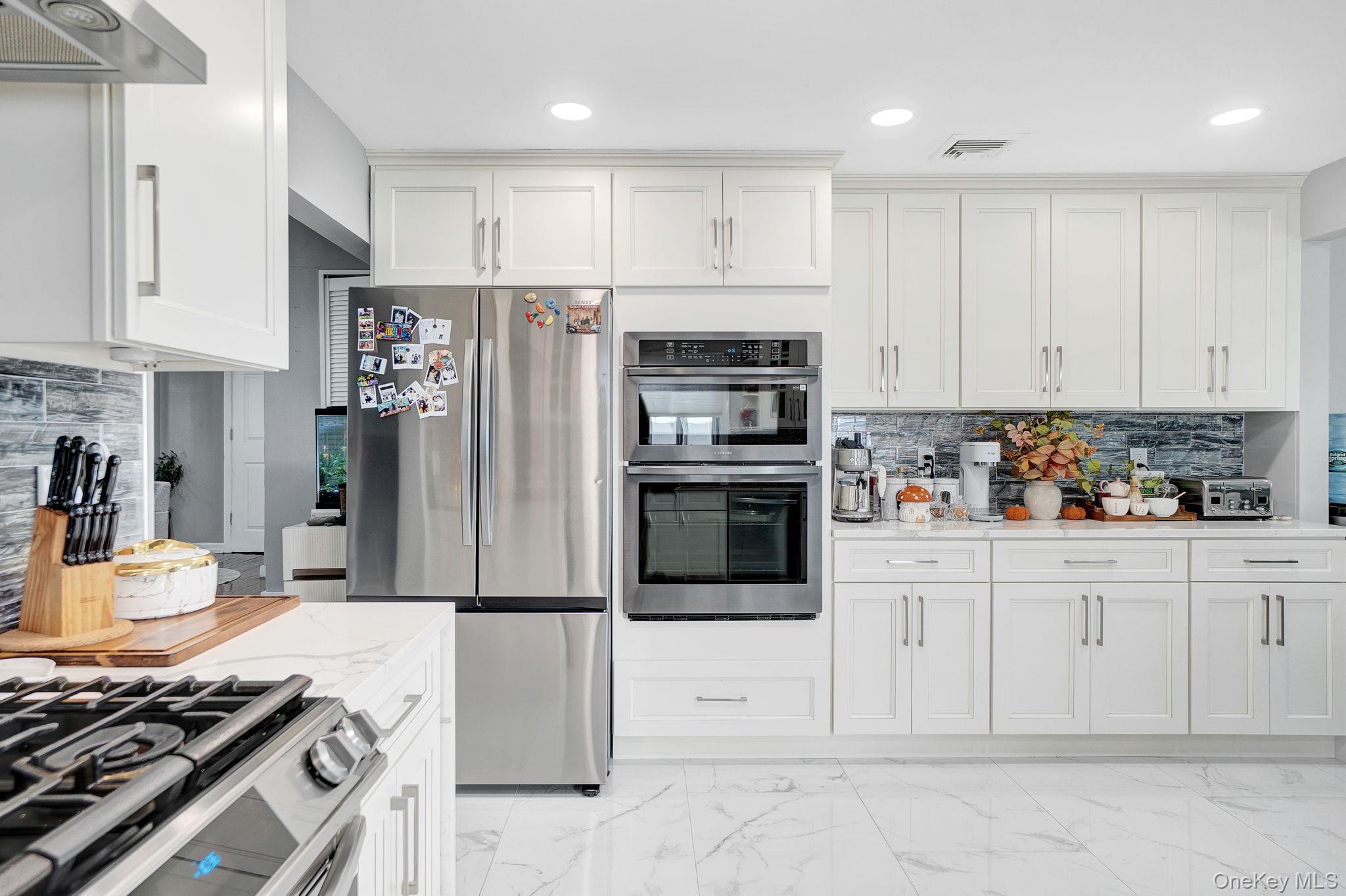 9 Pine Lane, Valley Stream, NY 11581