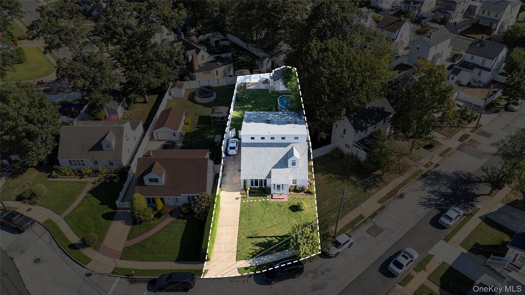 9 Pine Lane, Valley Stream, NY 11581