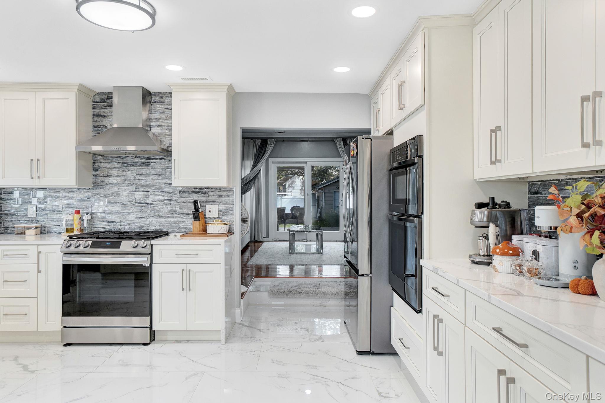 9 Pine Lane, Valley Stream, NY 11581