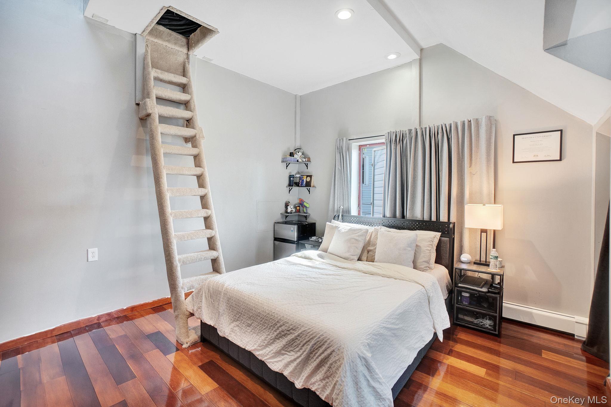 9 Pine Lane, Valley Stream, NY 11581