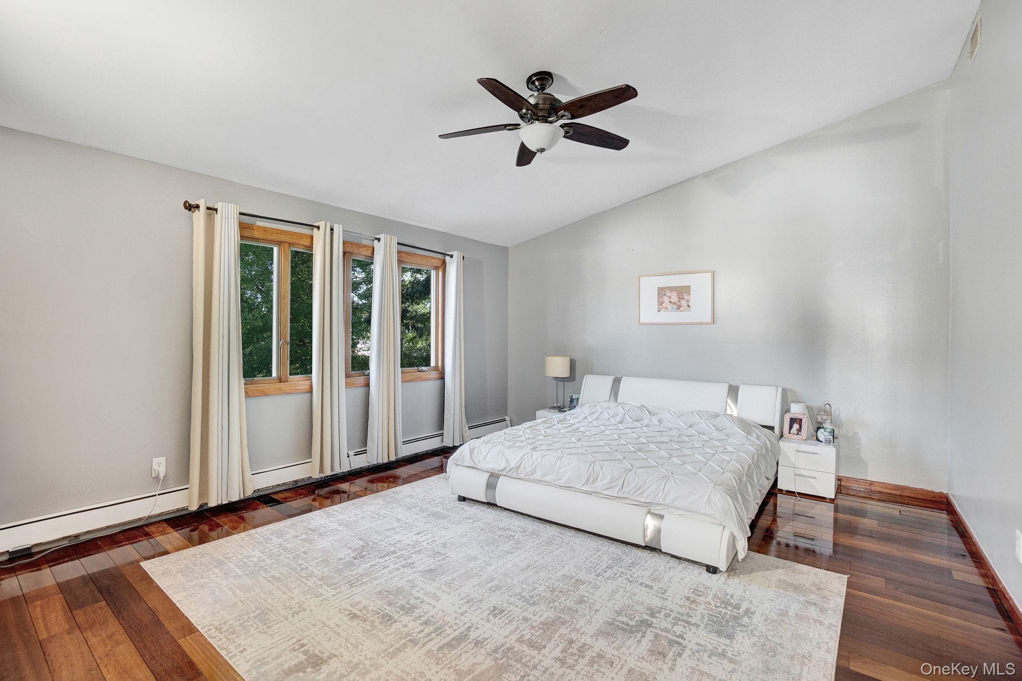 9 Pine Lane, Valley Stream, NY 11581