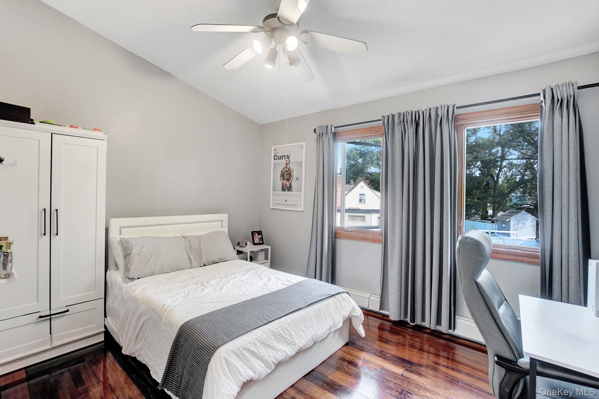 9 Pine Lane, Valley Stream, NY 11581