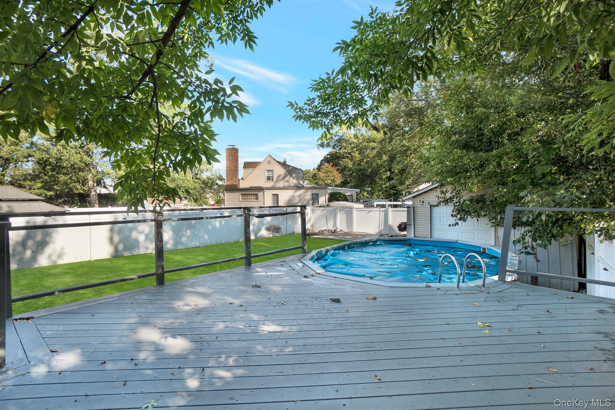 9 Pine Lane, Valley Stream, NY 11581