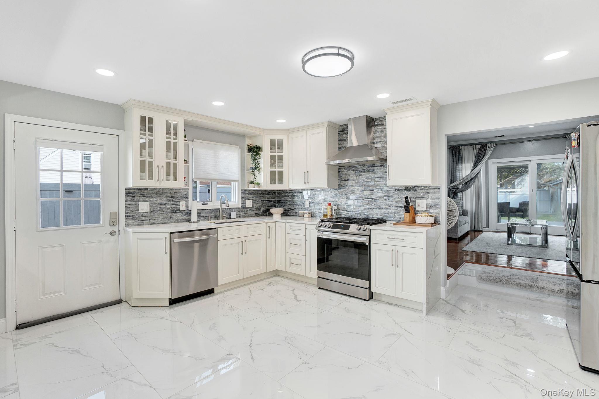 9 Pine Lane, Valley Stream, NY 11581