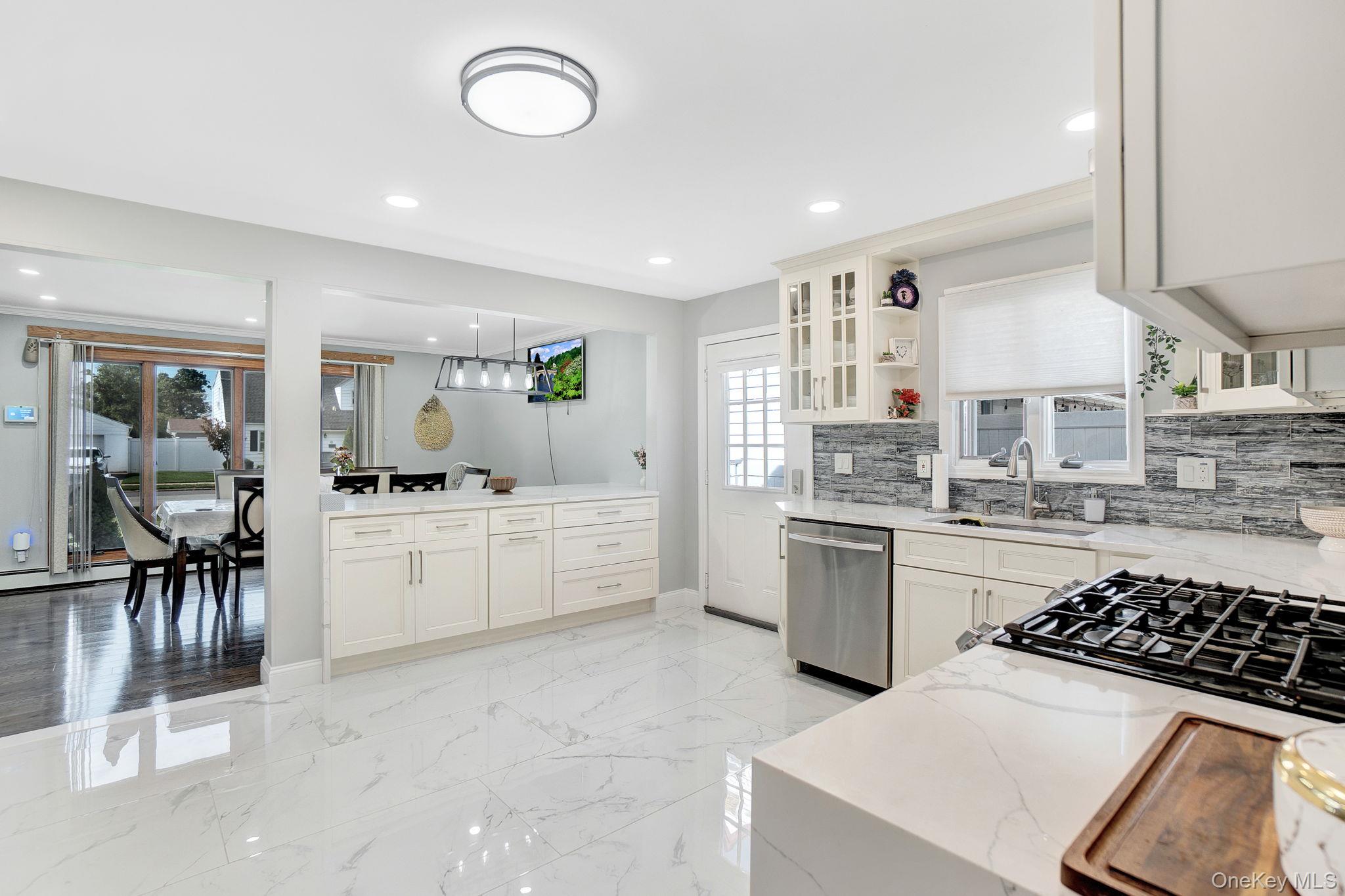 9 Pine Lane, Valley Stream, NY 11581