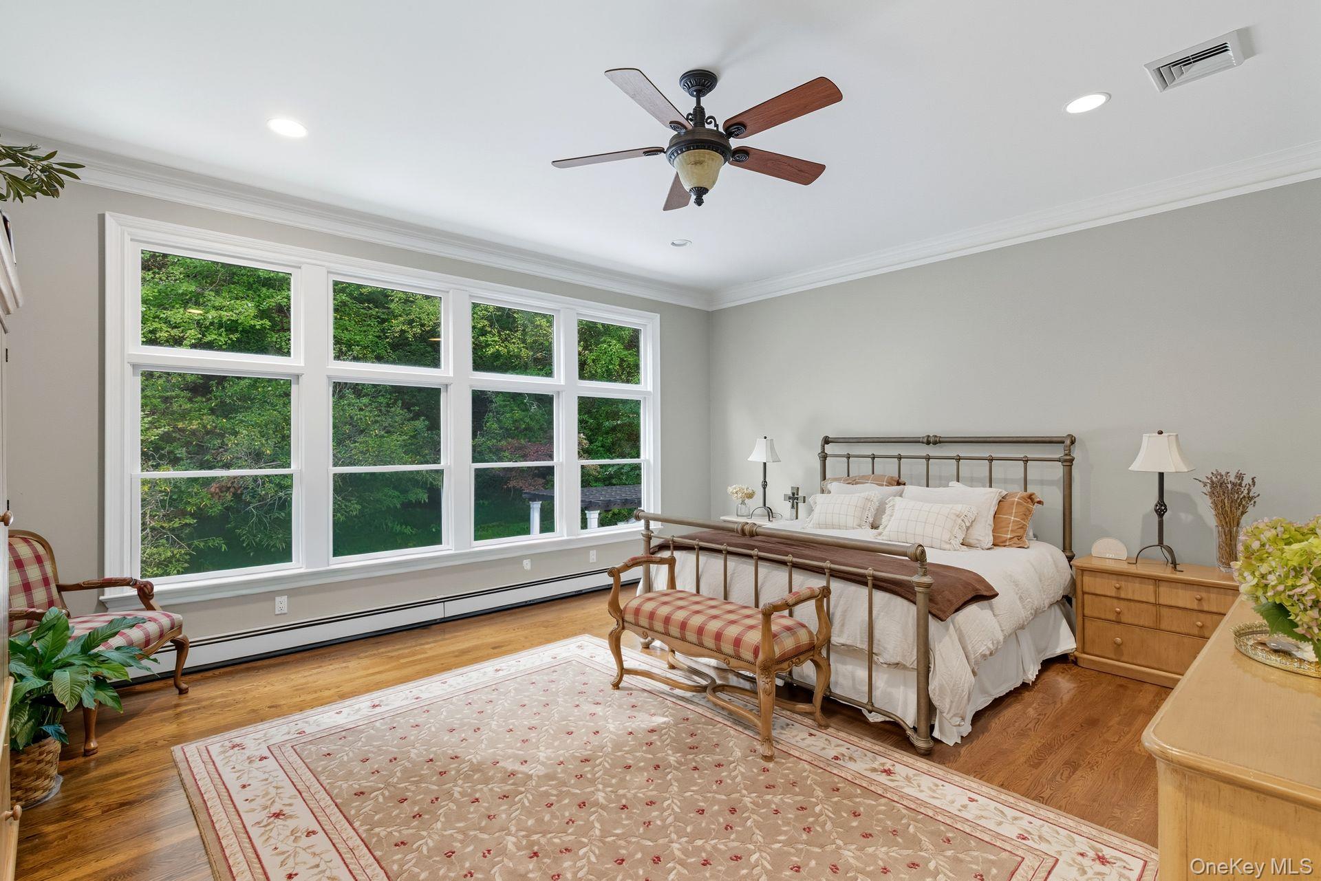 10 Hollise Court, Centerport, NY 11721