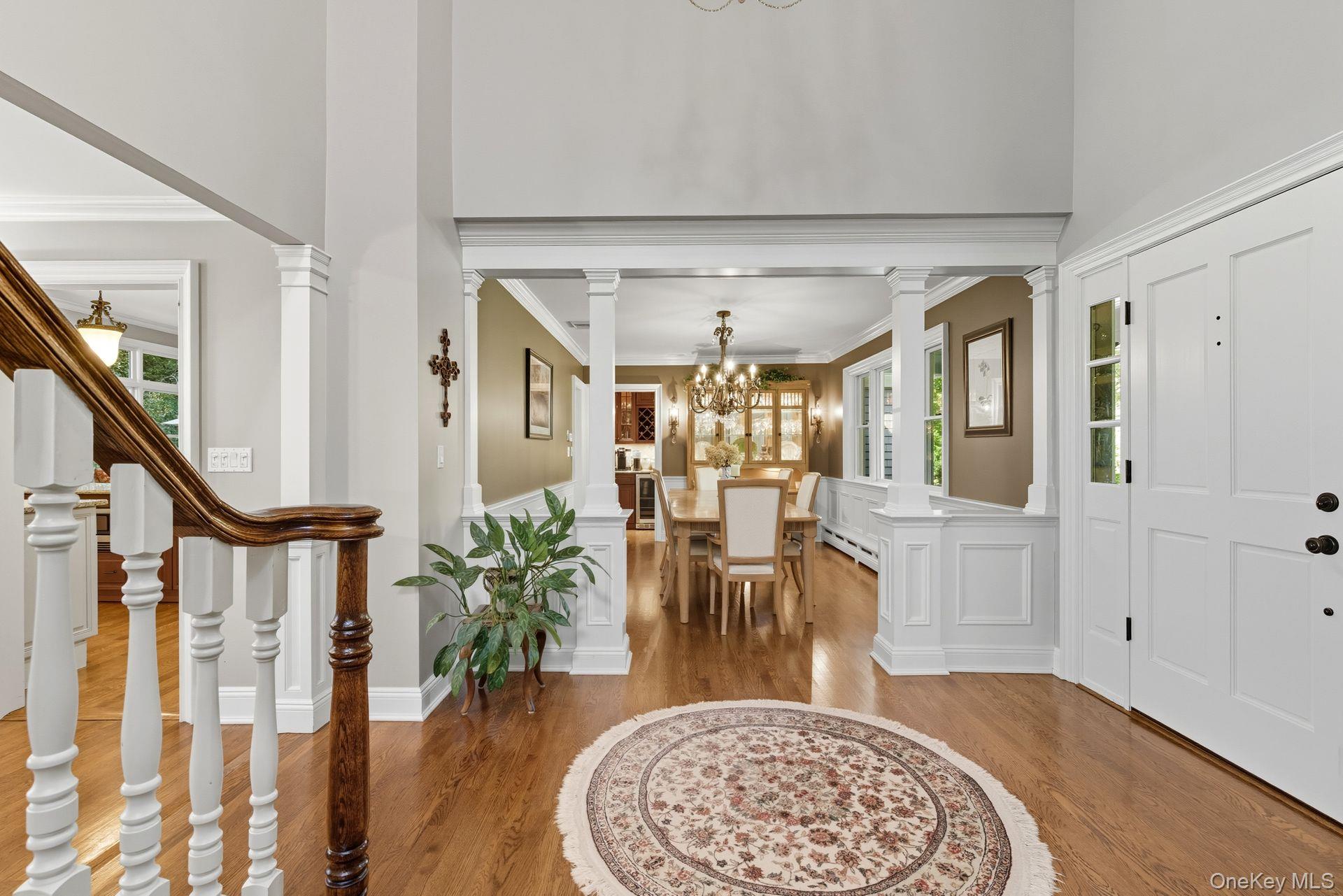 10 Hollise Court, Centerport, NY 11721