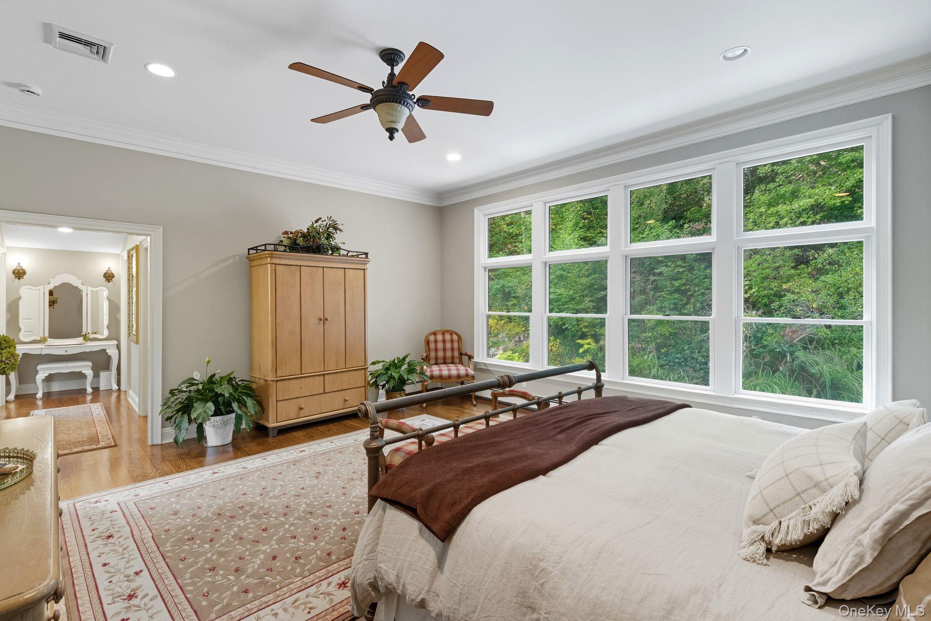 10 Hollise Court, Centerport, NY 11721