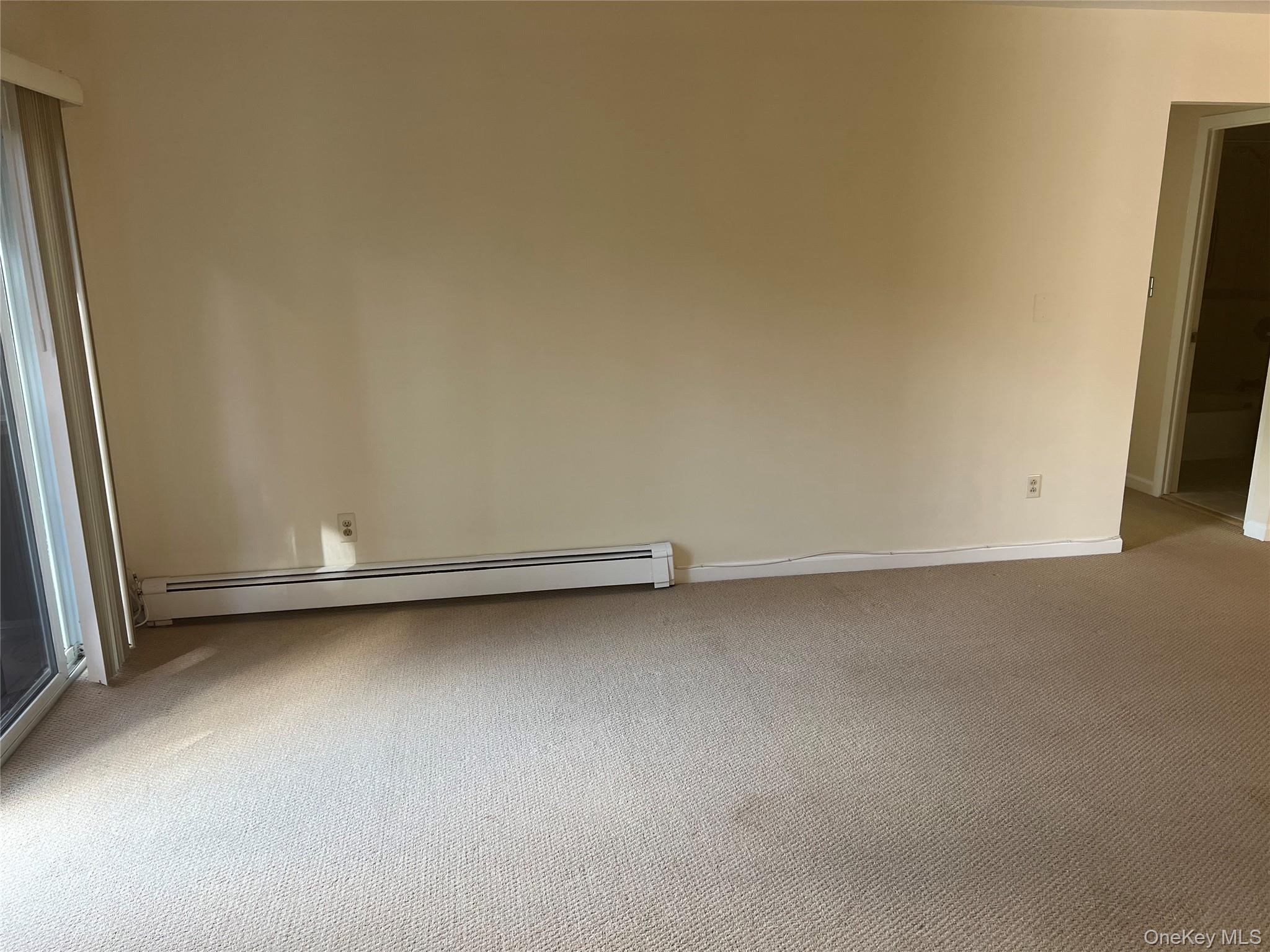 2 Granada Crescent # 8, White Plains, NY 10603