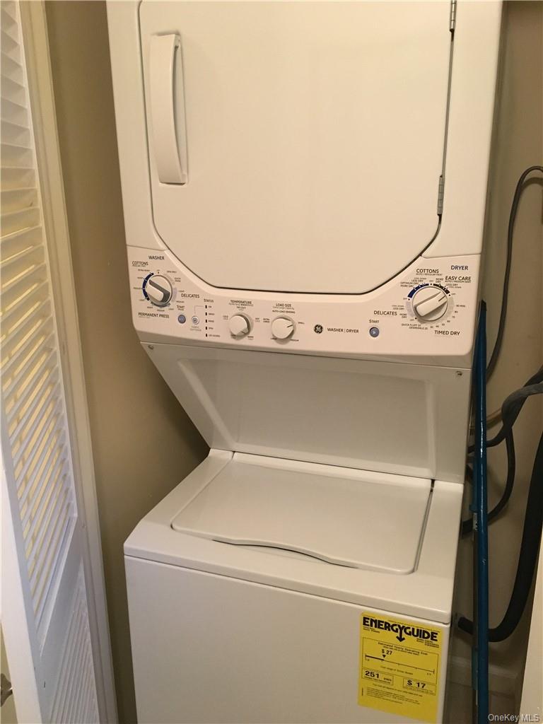 2 Granada Crescent # 8, White Plains, NY 10603