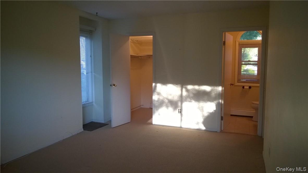 2 Granada Crescent # 8, White Plains, NY 10603