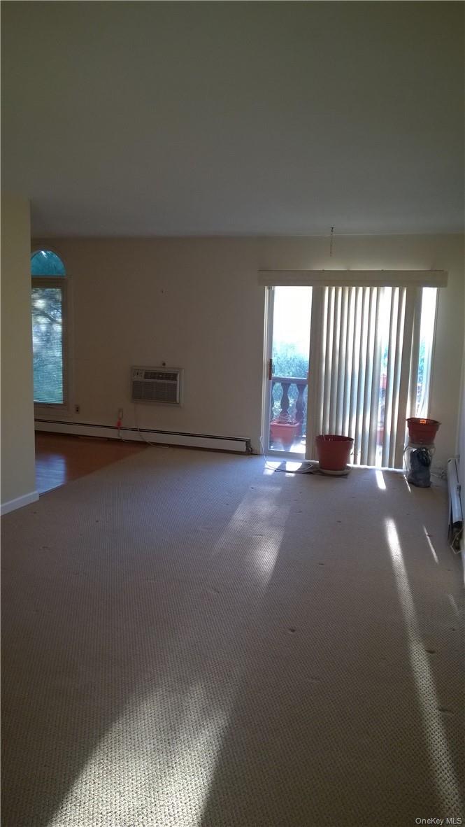 2 Granada Crescent # 8, White Plains, NY 10603