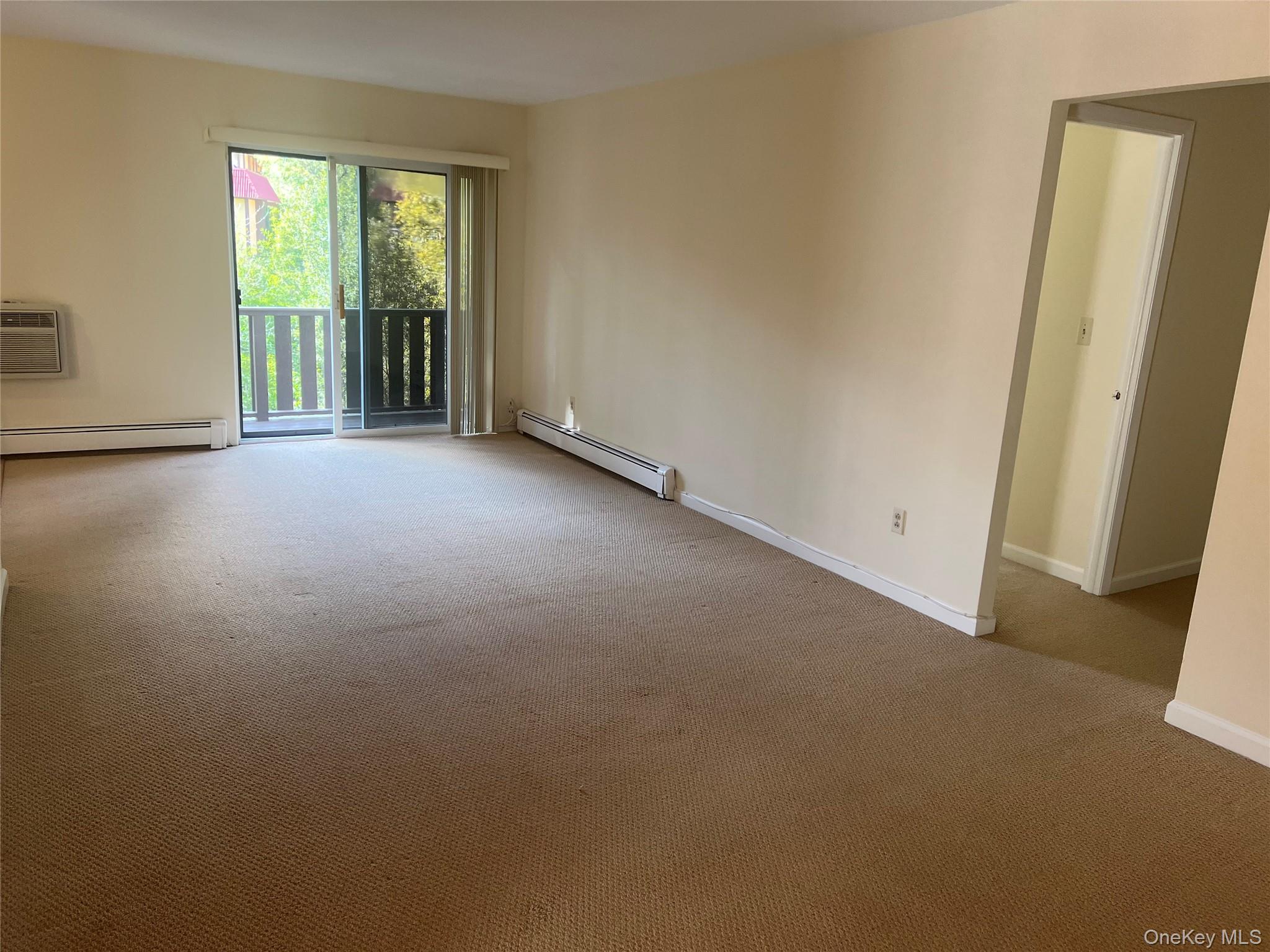 2 Granada Crescent # 8, White Plains, NY 10603