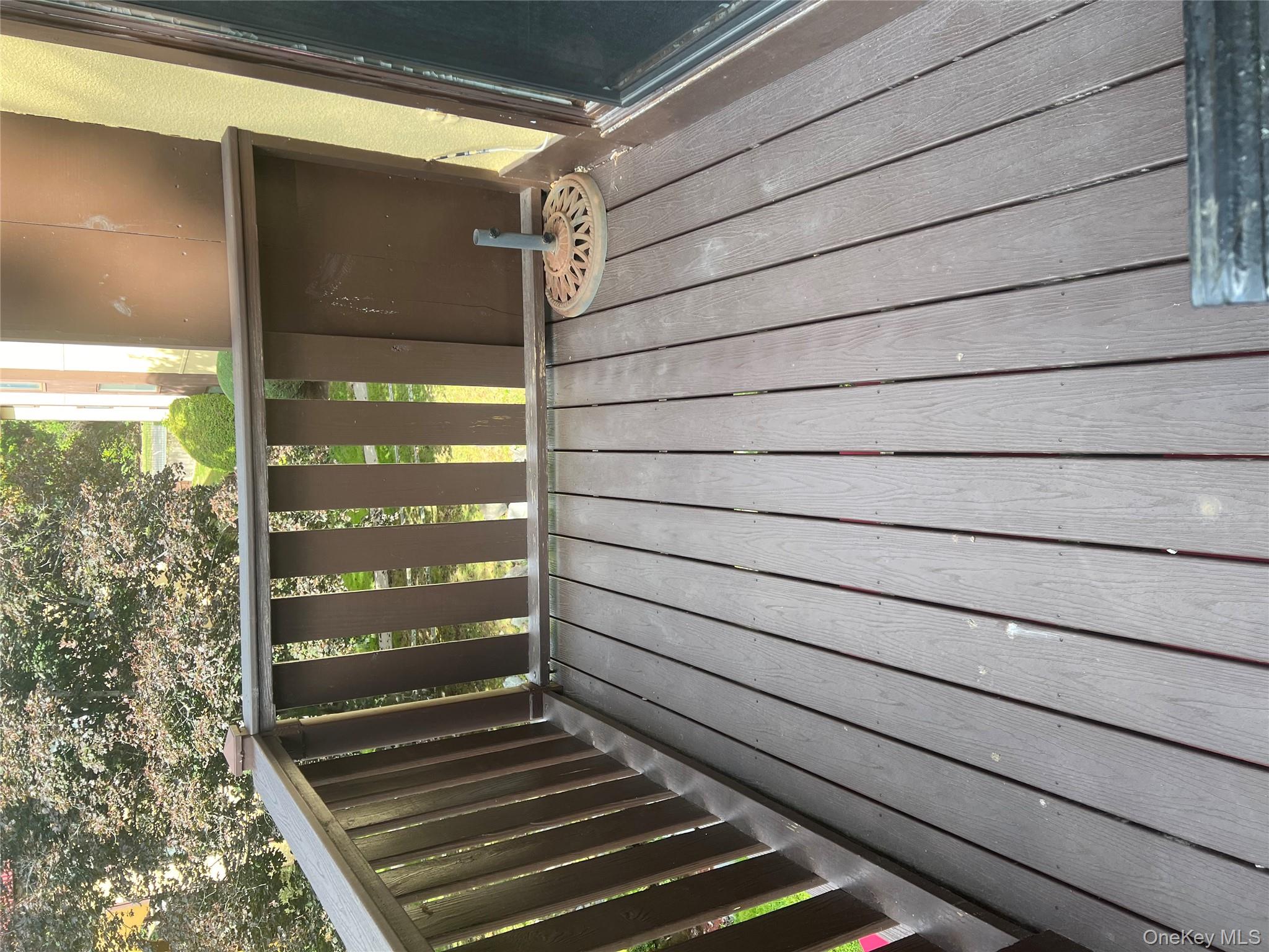 2 Granada Crescent # 8, White Plains, NY 10603