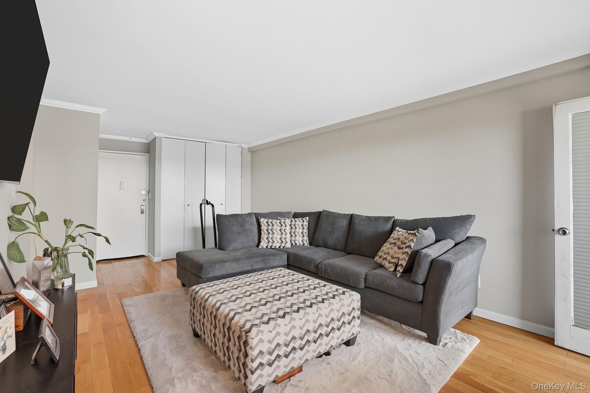 377 N Broadway # 602, Yonkers, NY 10701