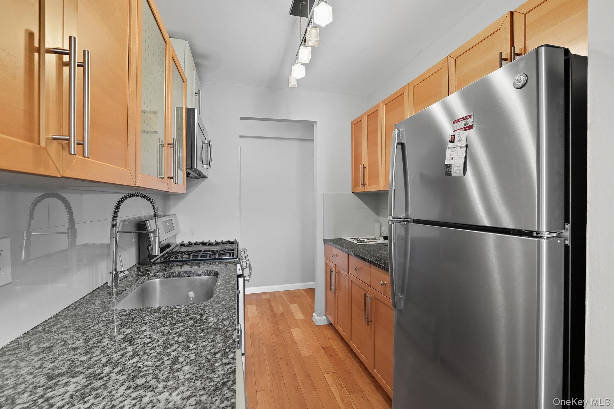 377 N Broadway # 602, Yonkers, NY 10701