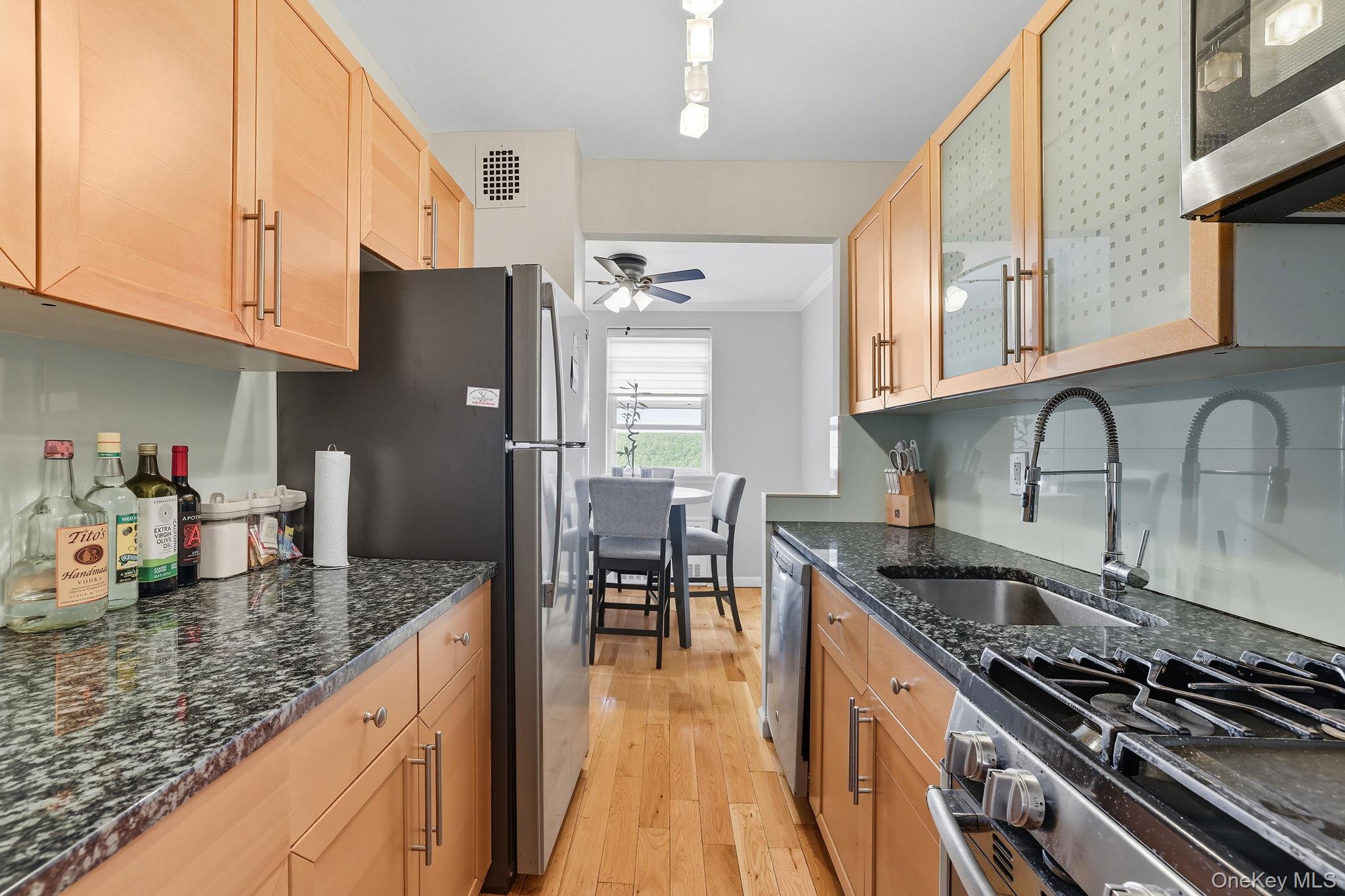 377 N Broadway # 602, Yonkers, NY 10701