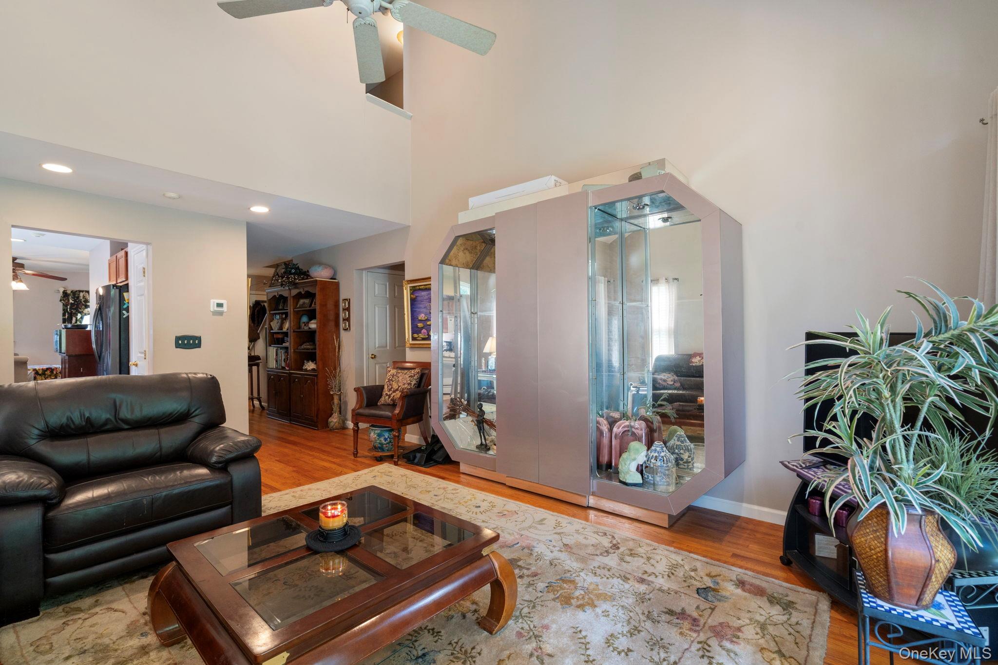 10 Gettysburg Drive, Port Jefferson Station, NY 11776