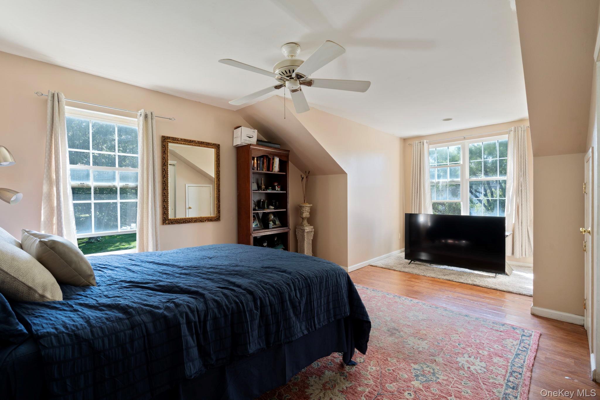 10 Gettysburg Drive, Port Jefferson Station, NY 11776