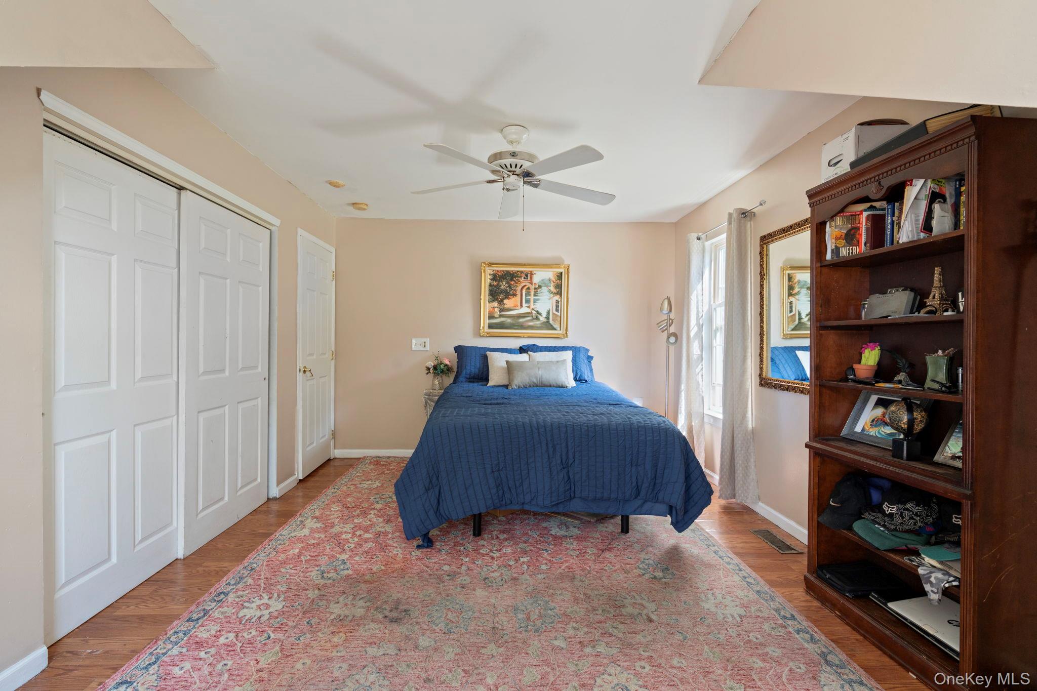 10 Gettysburg Drive, Port Jefferson Station, NY 11776