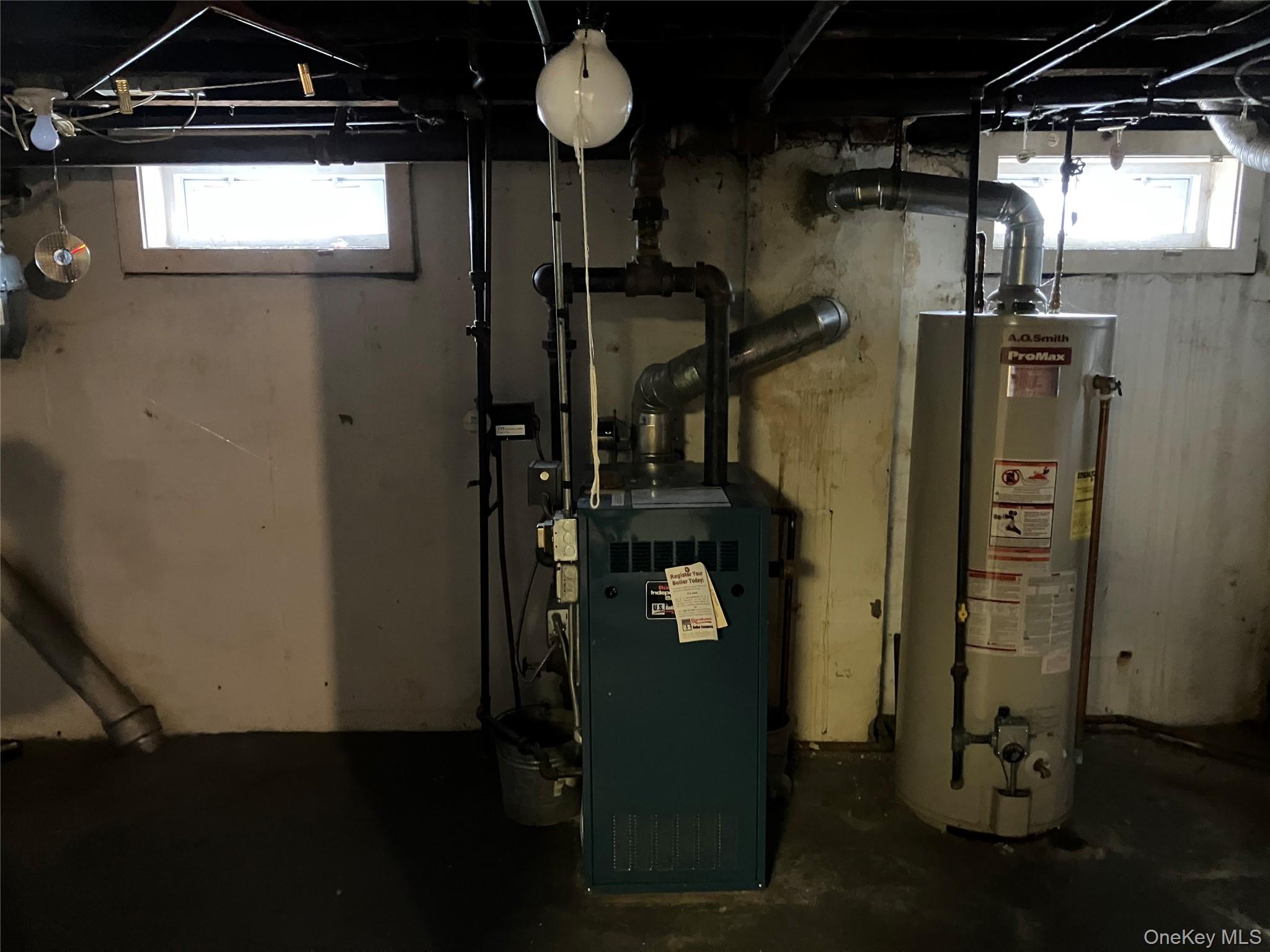 121 Campbell Avenue, Williston Park, NY 11596