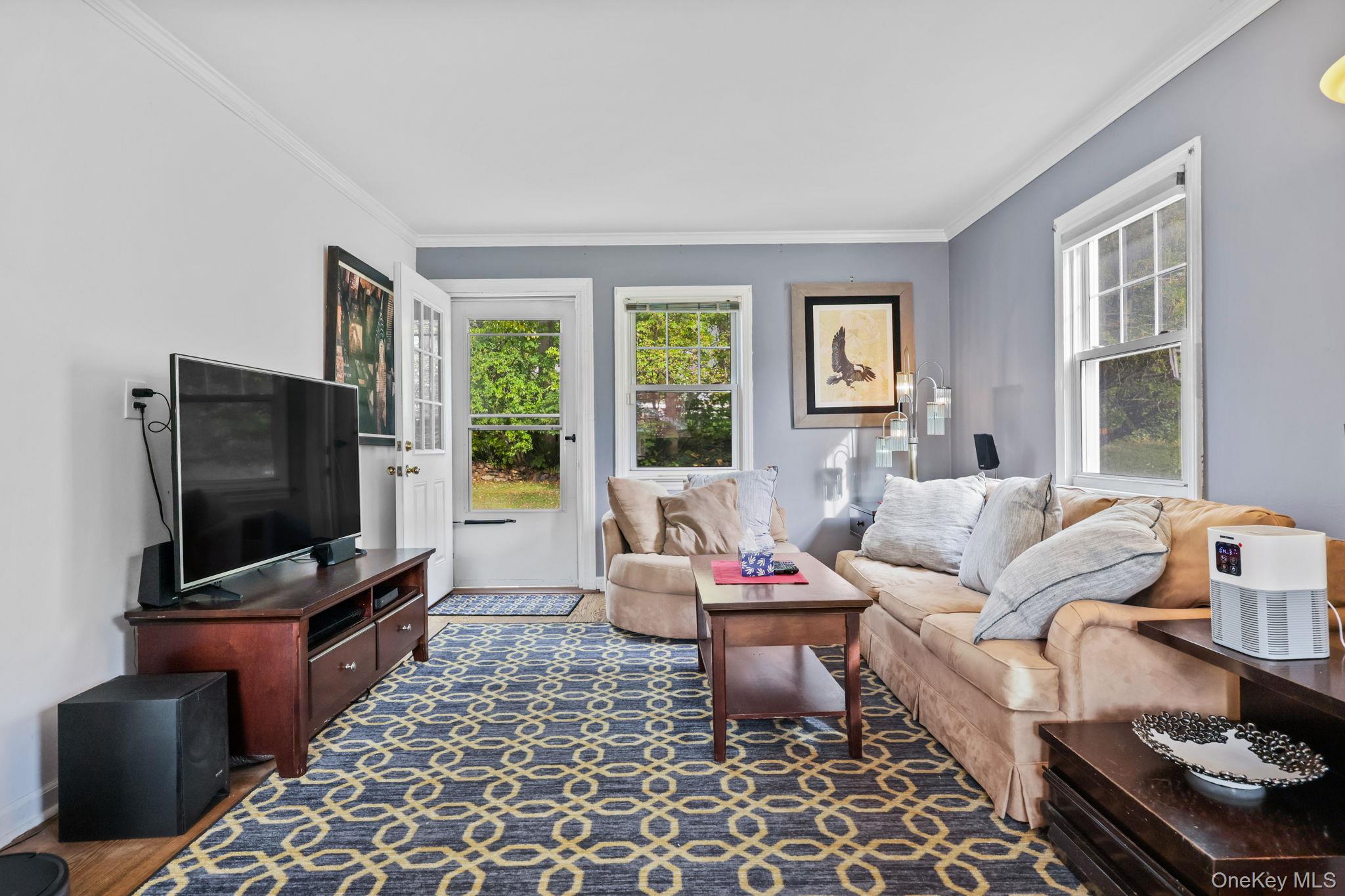 404 Manhattan Avenue, Hawthorne, NY 10532