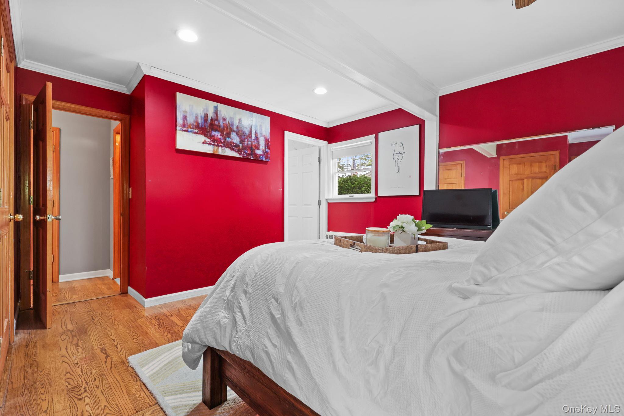 404 Manhattan Avenue, Hawthorne, NY 10532