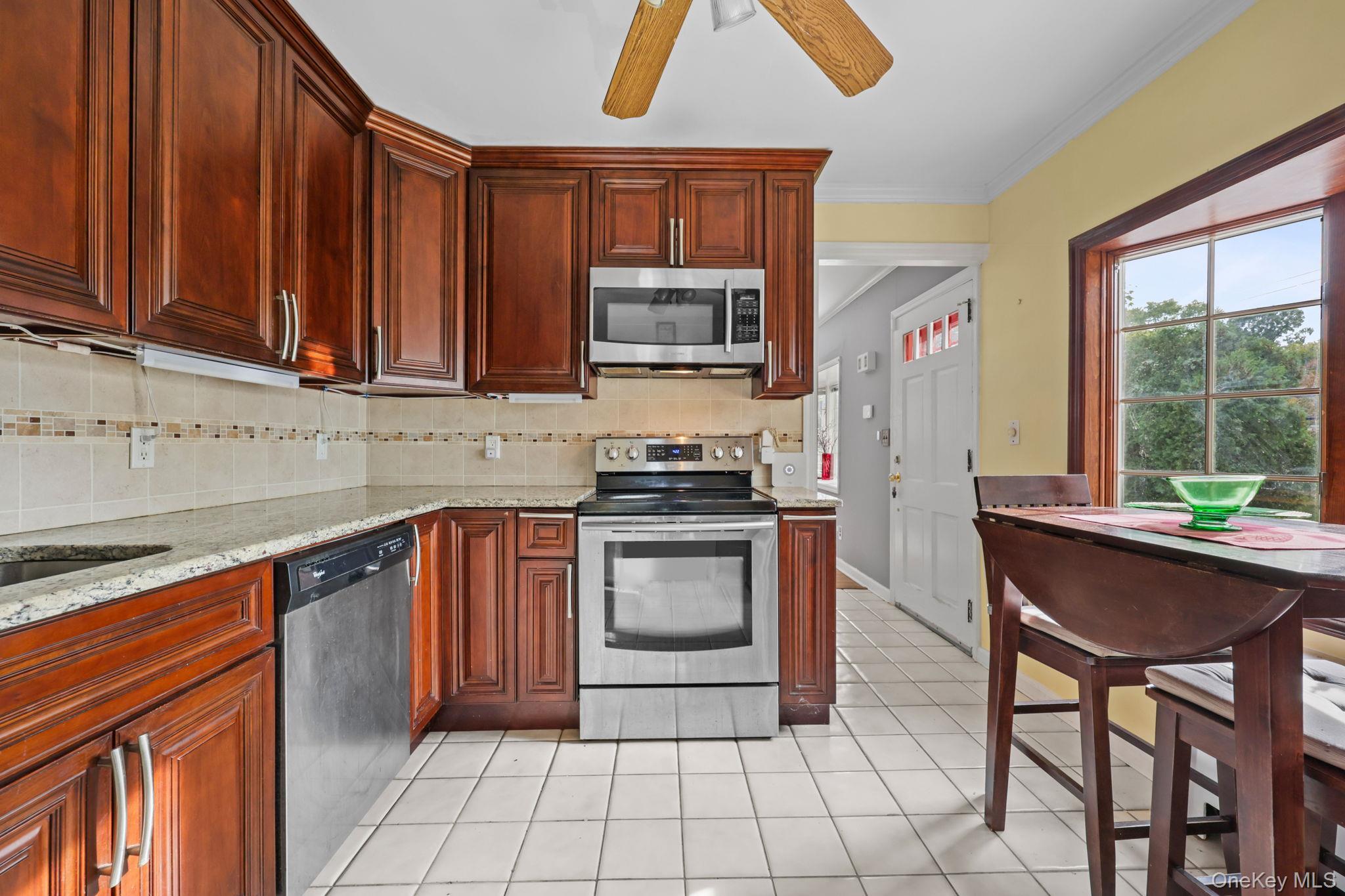 404 Manhattan Avenue, Hawthorne, NY 10532