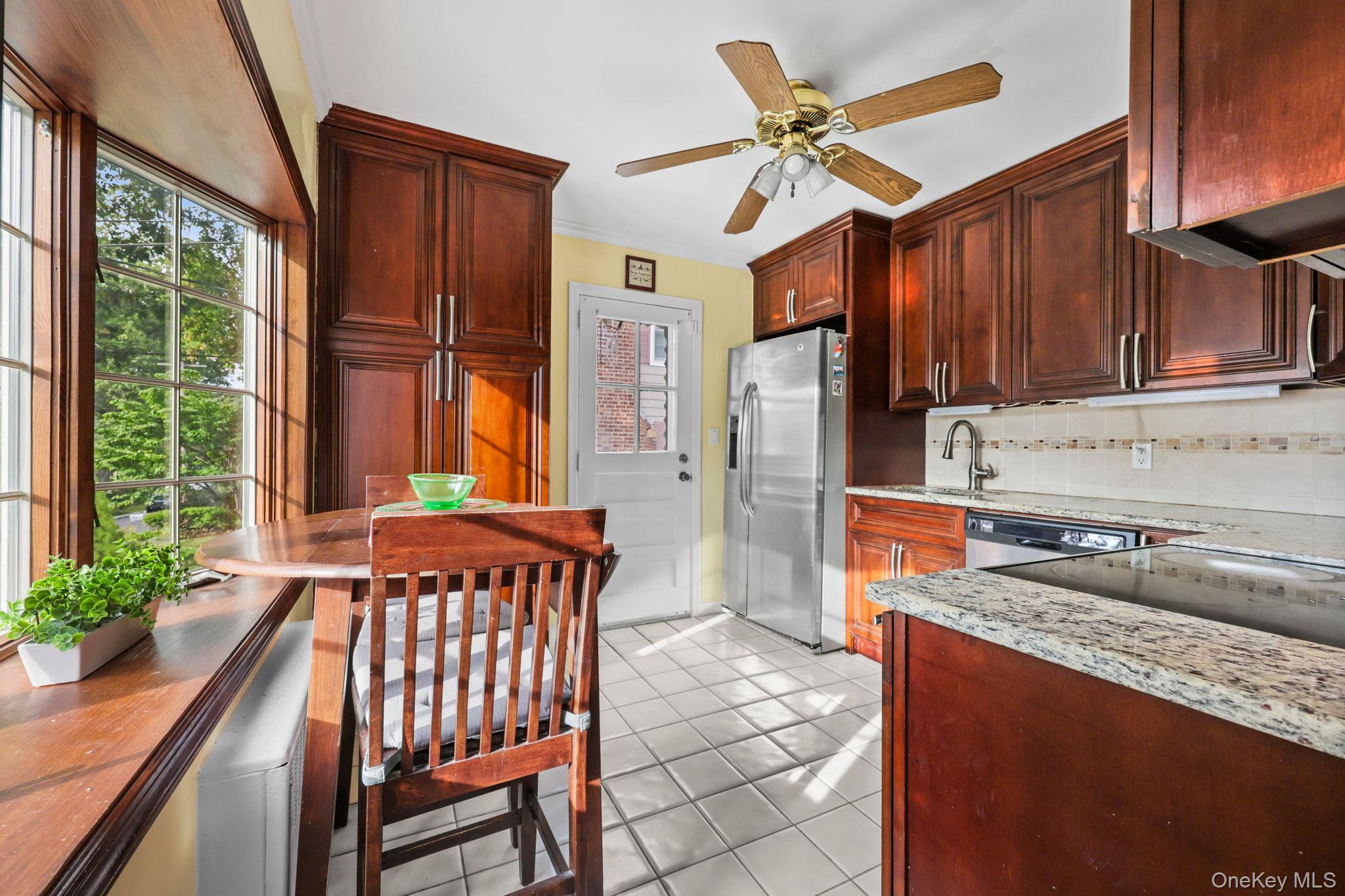 404 Manhattan Avenue, Hawthorne, NY 10532