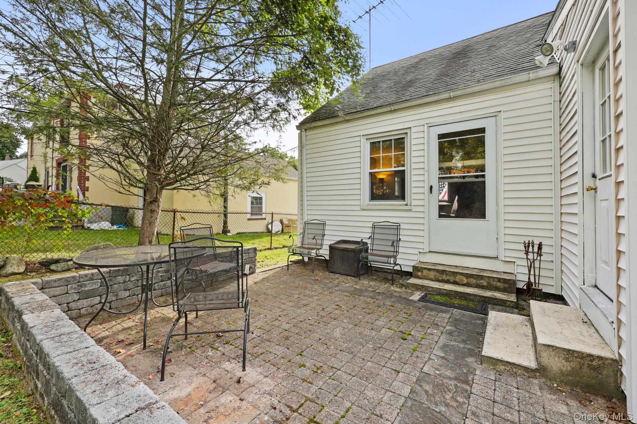 404 Manhattan Avenue, Hawthorne, NY 10532