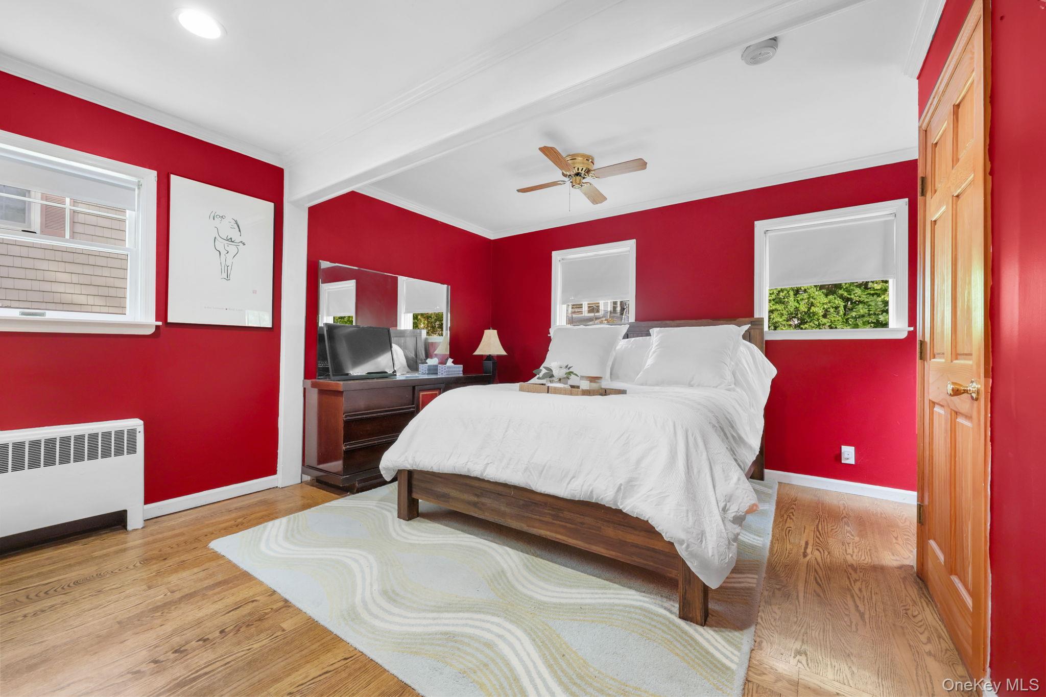 404 Manhattan Avenue, Hawthorne, NY 10532