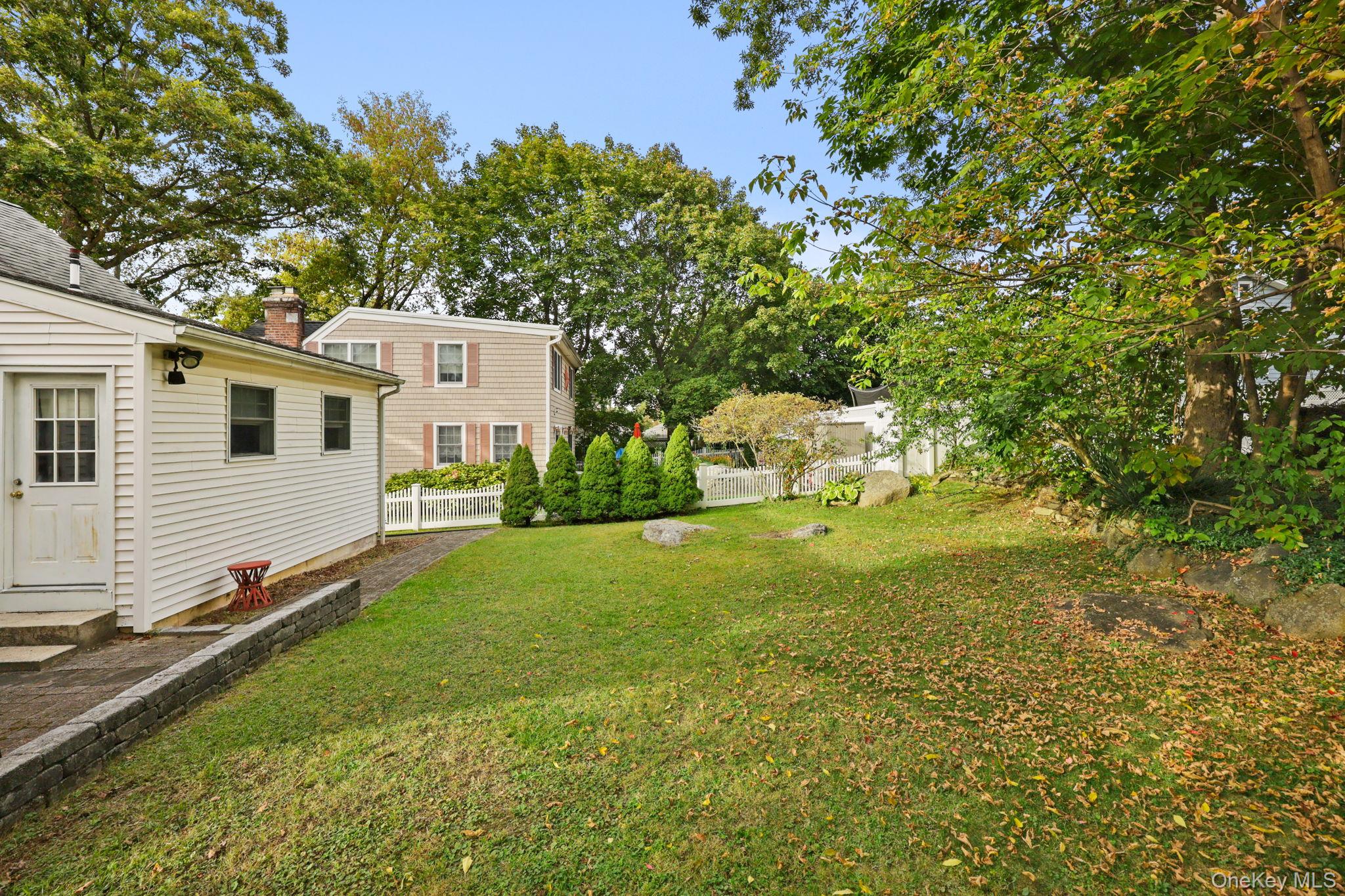 404 Manhattan Avenue, Hawthorne, NY 10532