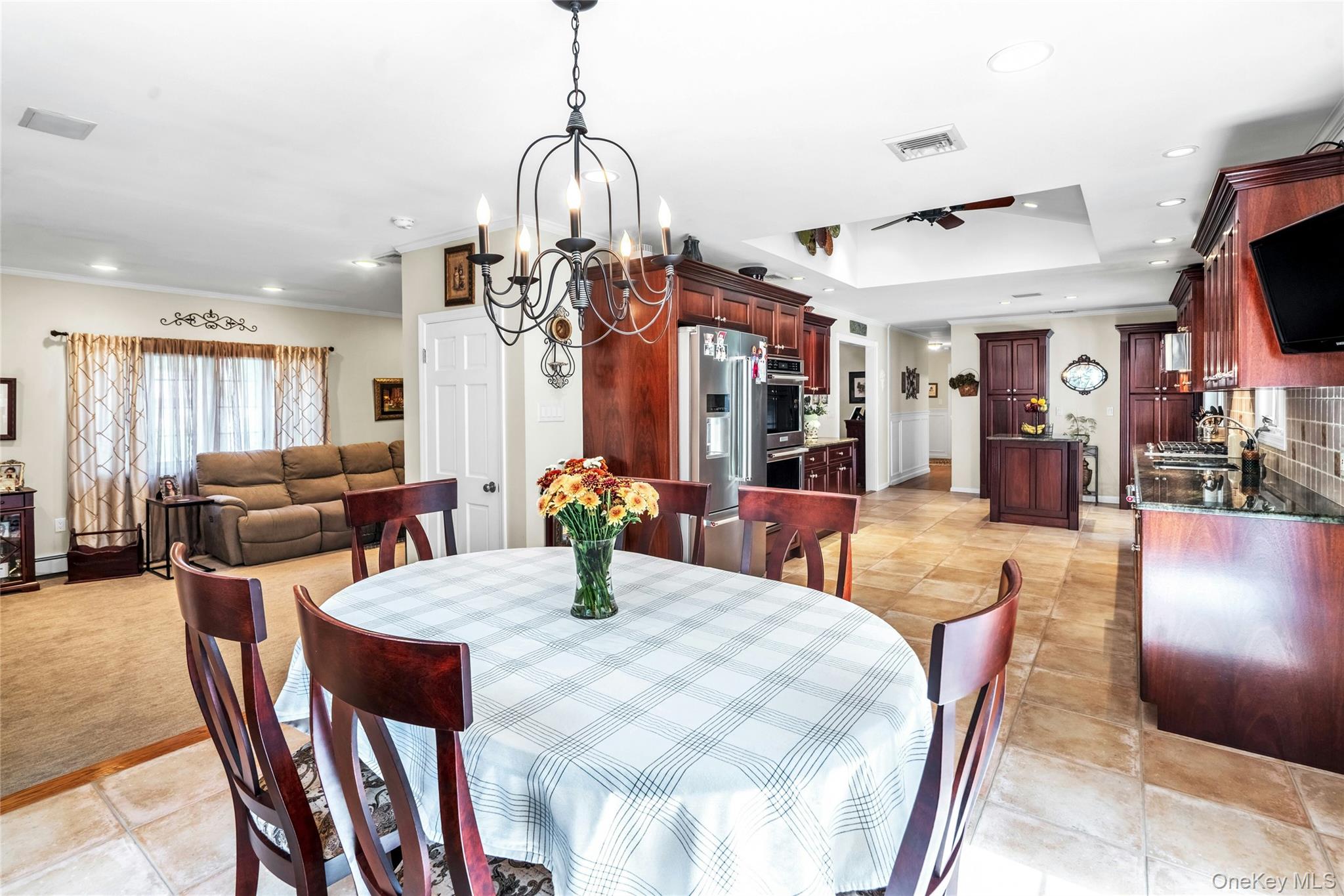 68 Churchill Lane, Smithtown, NY 11787