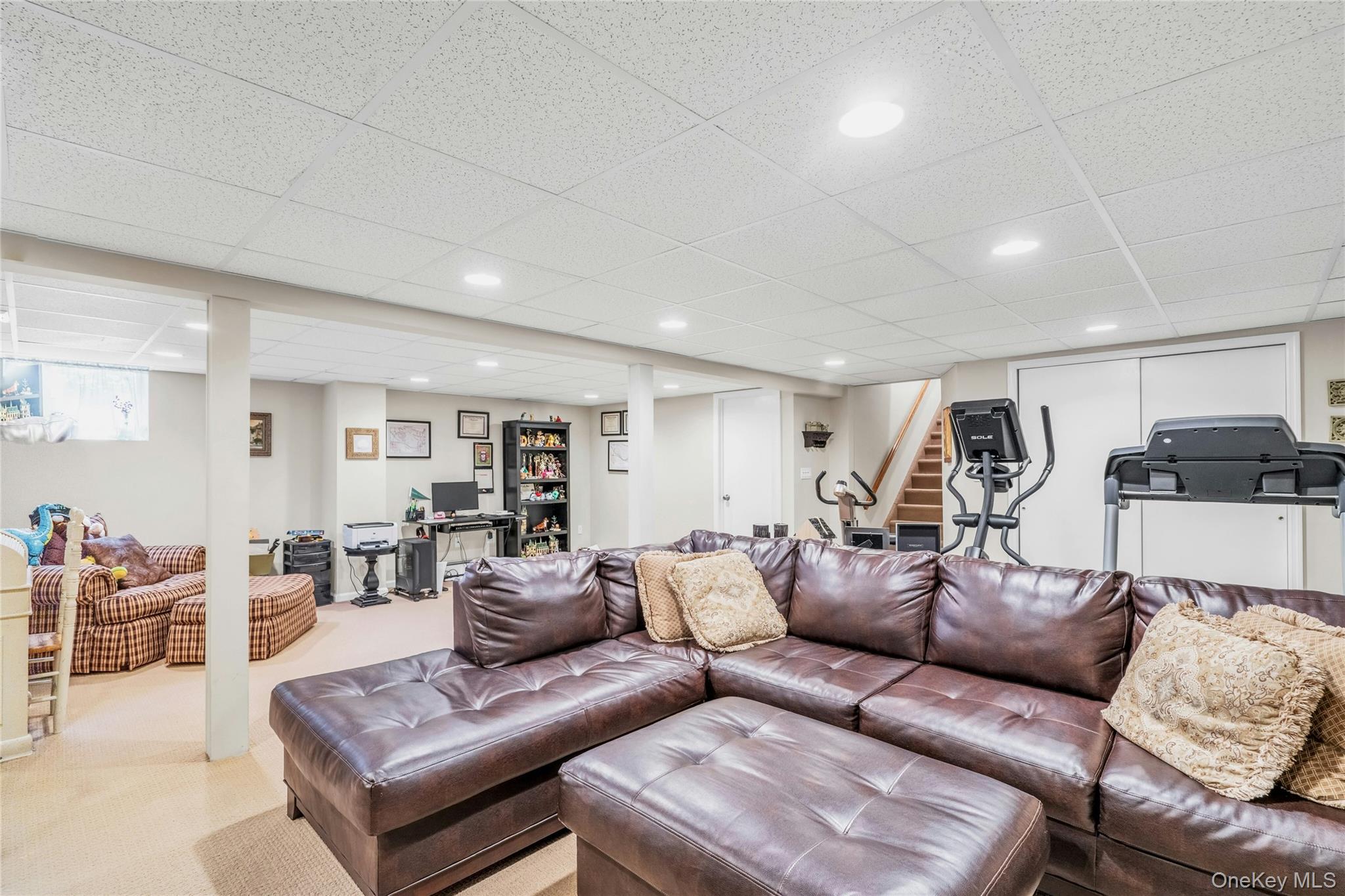 68 Churchill Lane, Smithtown, NY 11787