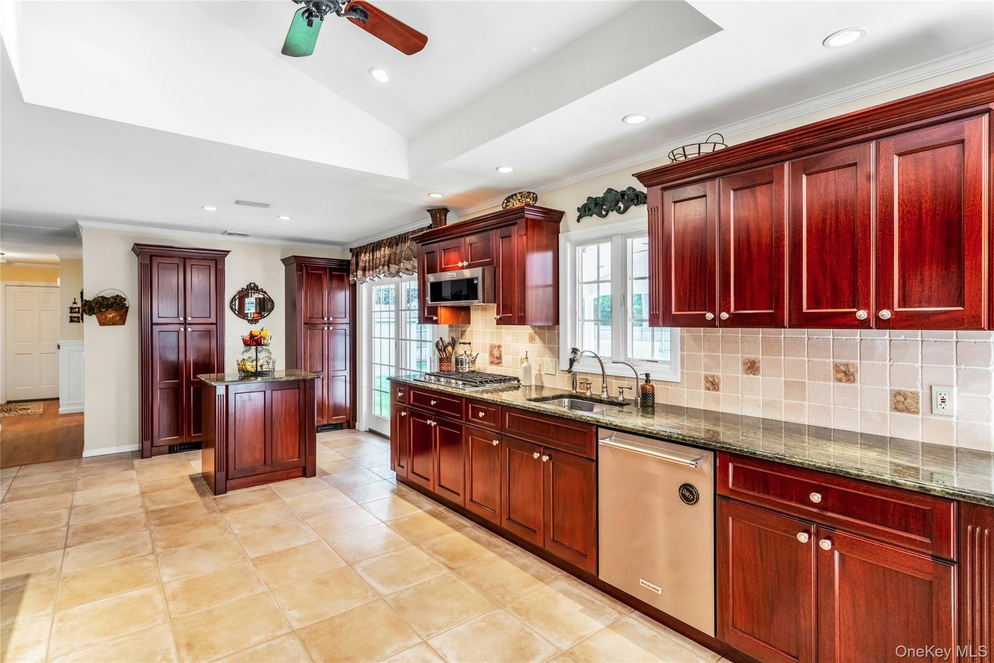 68 Churchill Lane, Smithtown, NY 11787