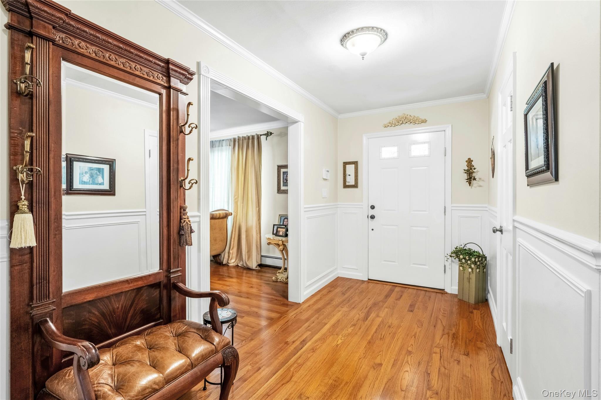 68 Churchill Lane, Smithtown, NY 11787