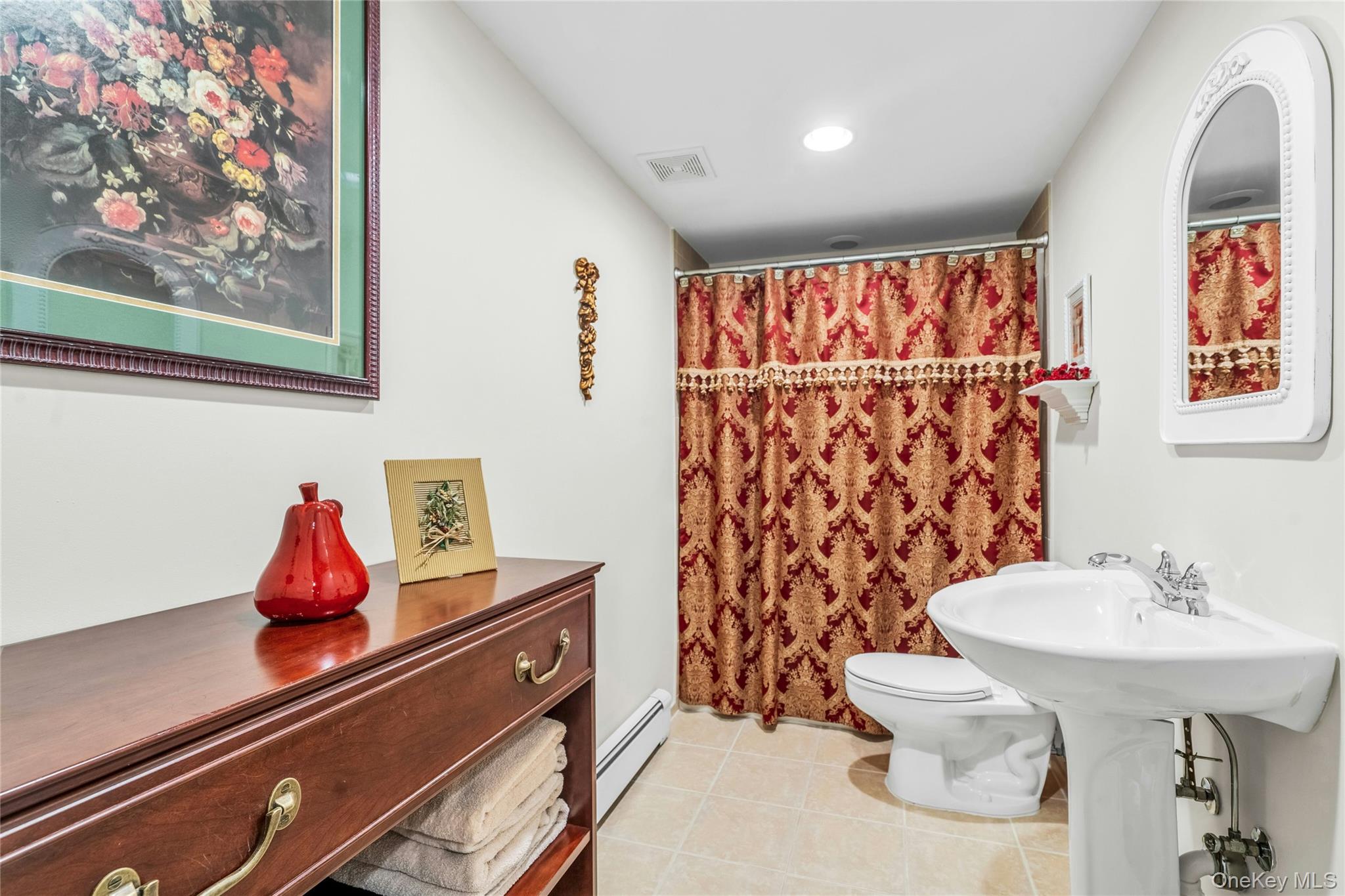 68 Churchill Lane, Smithtown, NY 11787