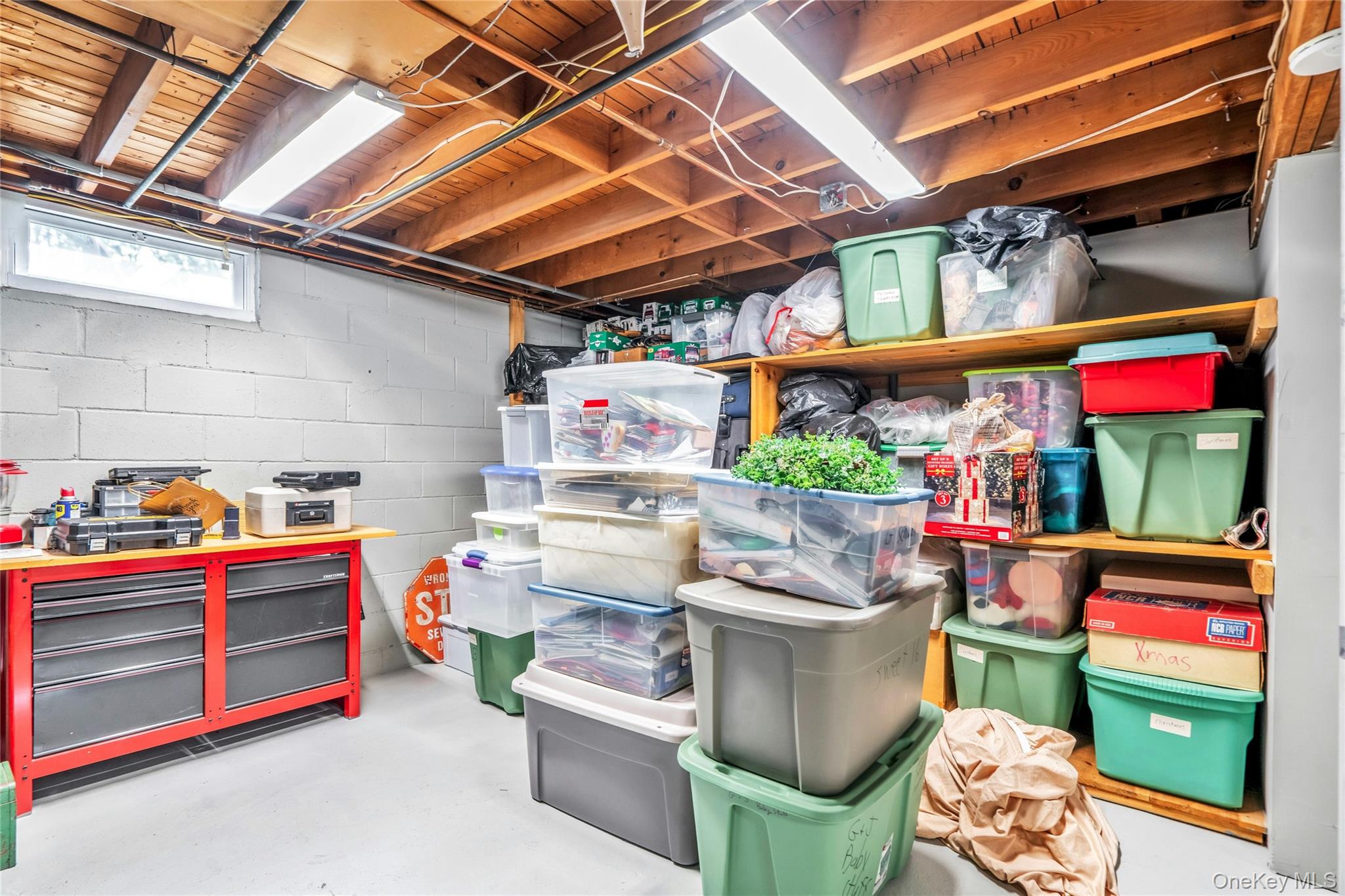 68 Churchill Lane, Smithtown, NY 11787