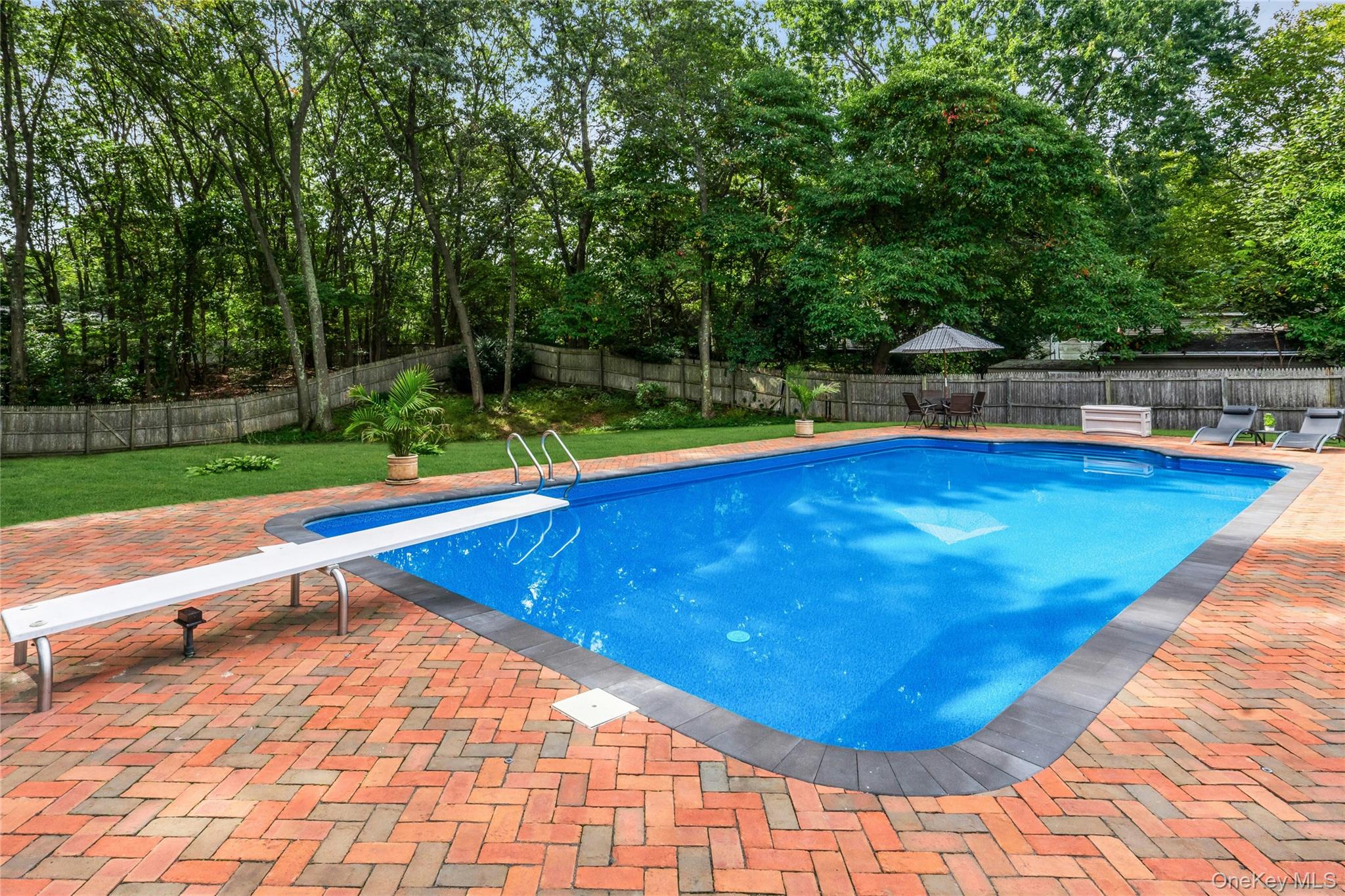 68 Churchill Lane, Smithtown, NY 11787