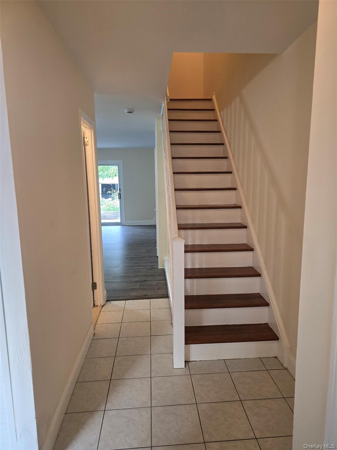 12 Hillside Avenue, Garnerville, NY 10993