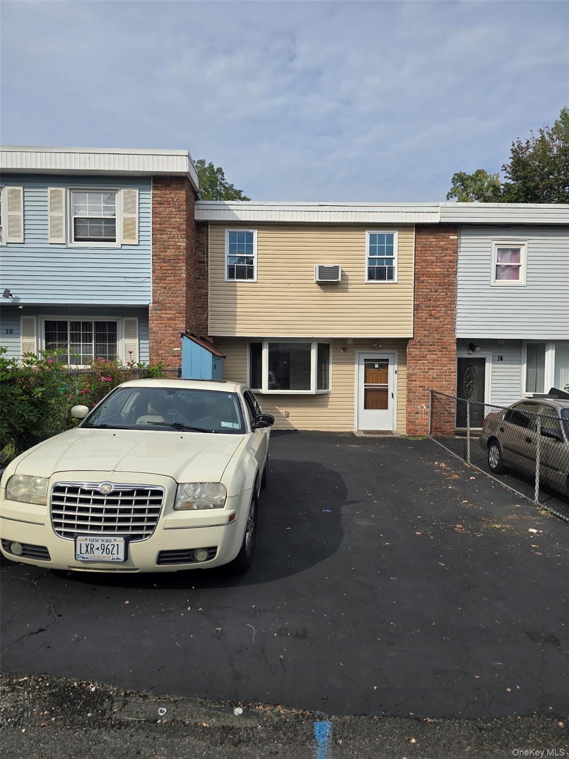 12 Hillside Avenue, Garnerville, NY 10993