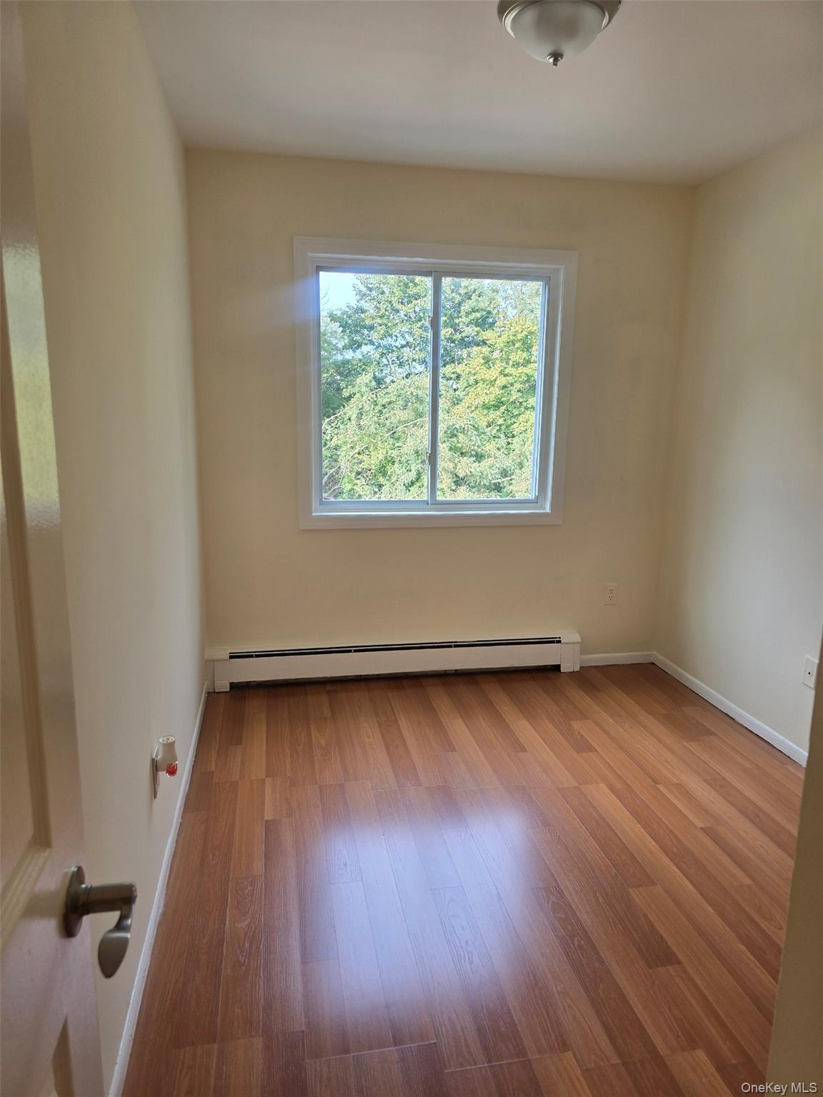 12 Hillside Avenue, Garnerville, NY 10993