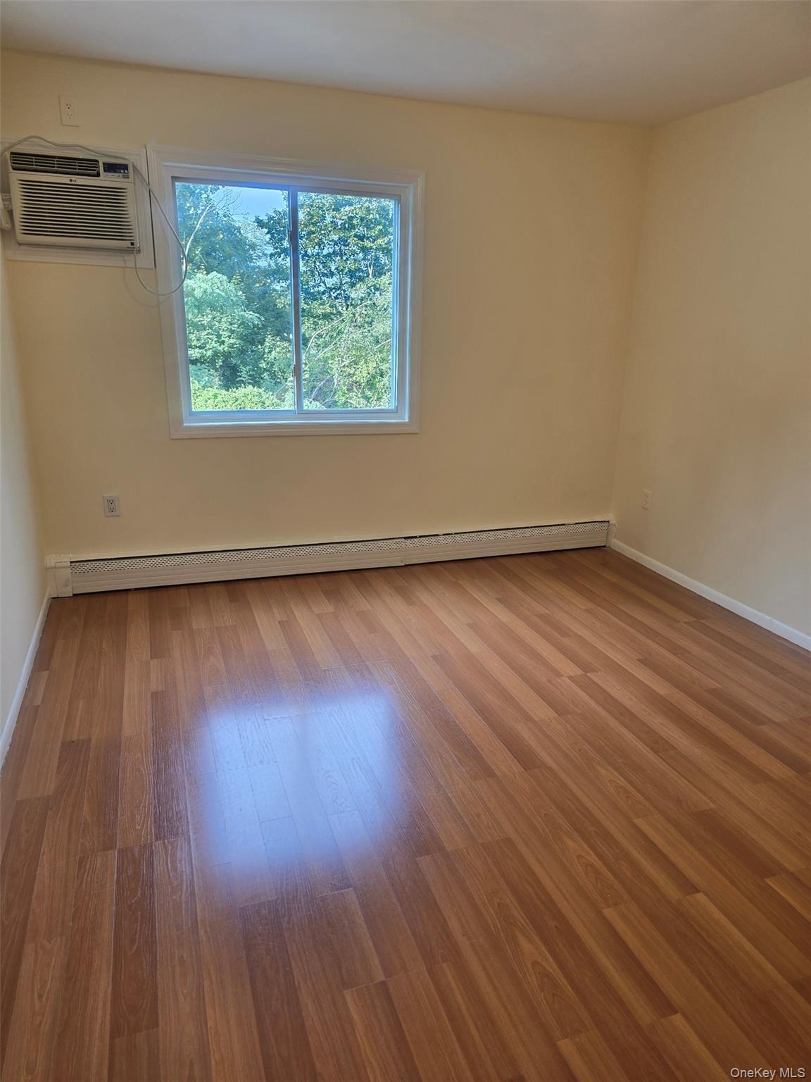 12 Hillside Avenue, Garnerville, NY 10993